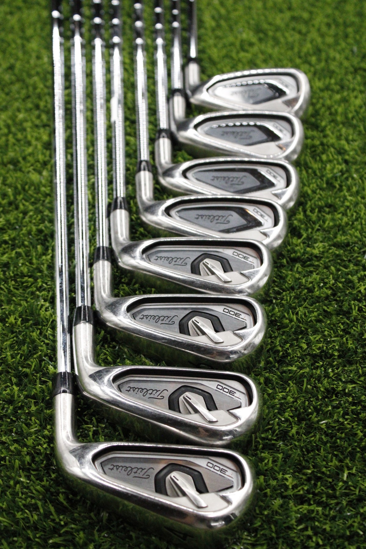 Titleist T300 Iron Set 4-PW GW S Flex Std Length