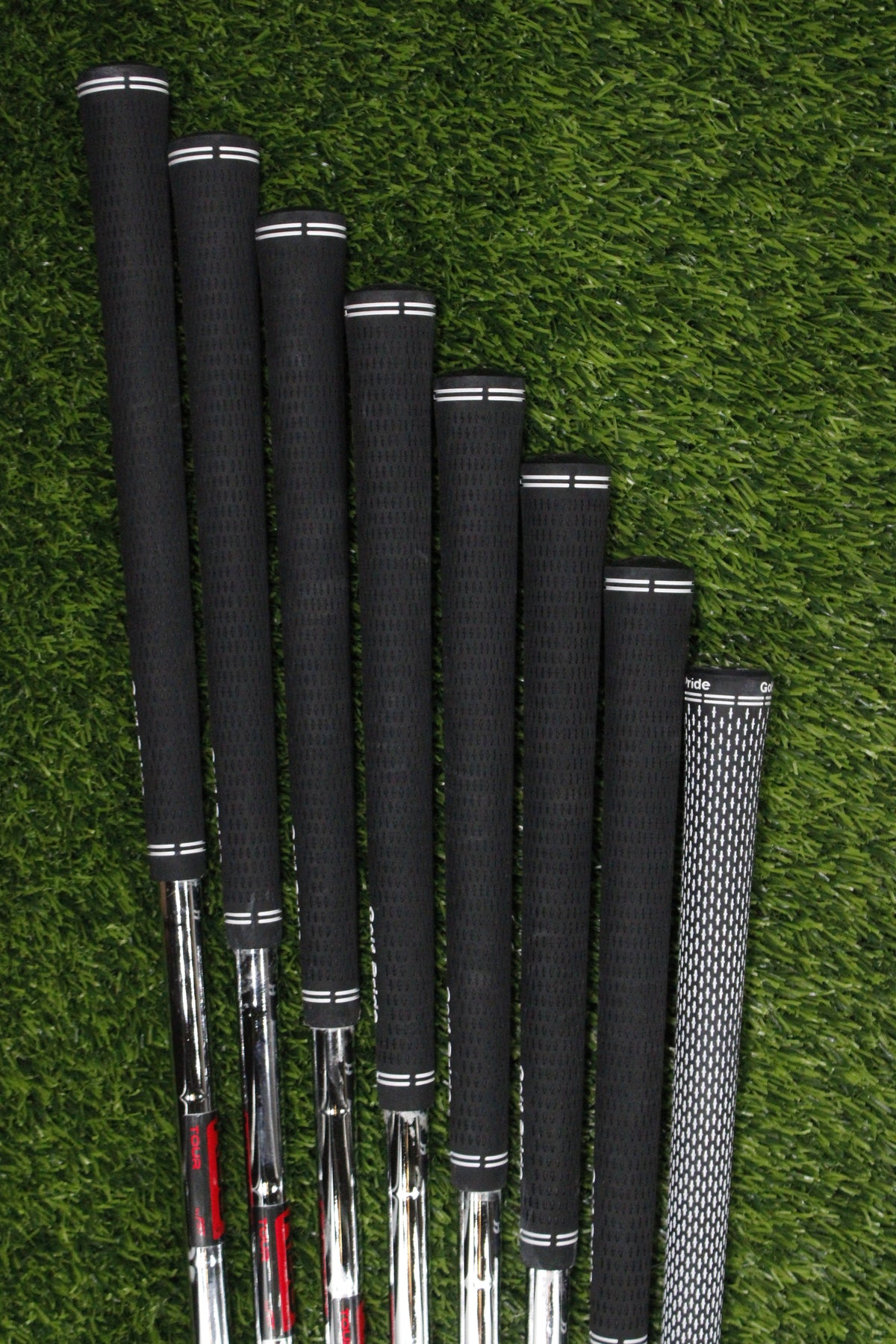 Titleist T300 Iron Set 4-PW GW S Flex Std Length