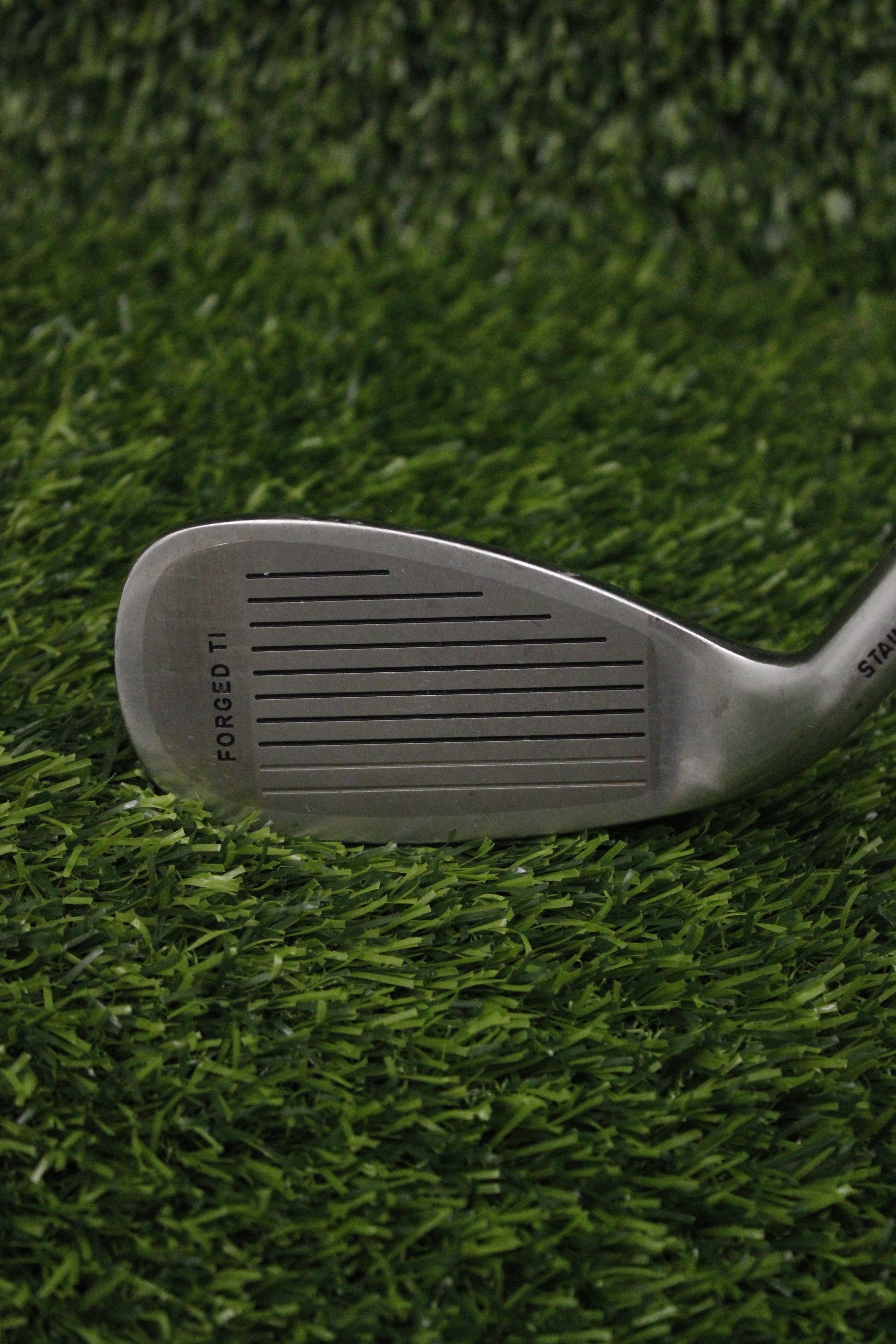 Knight Driving Iron 16° Utility 2 Iron R Flex 40.5"