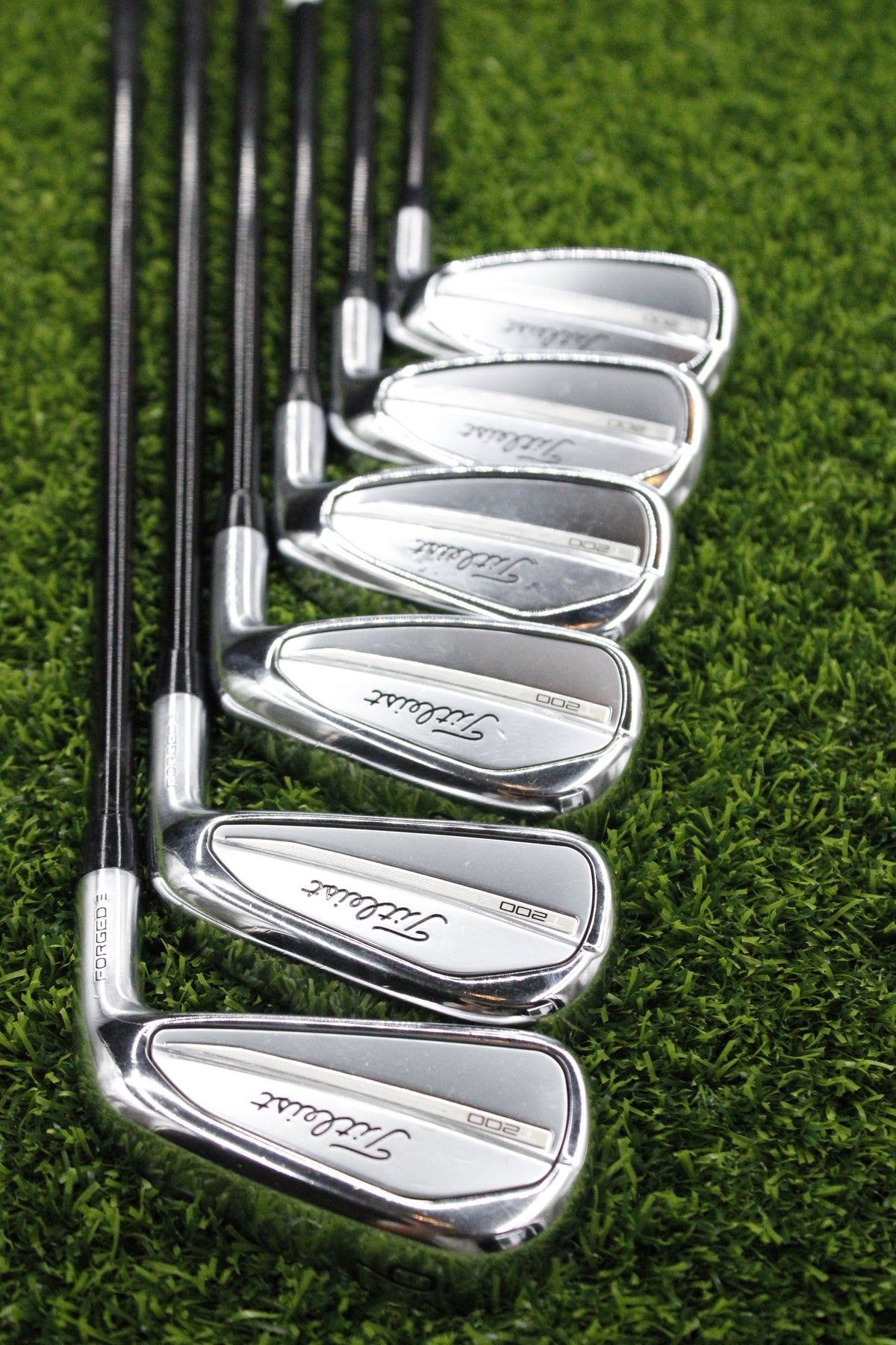 Titleist 2023 T200 Iron Set 6-PW GW R Flex -0.5"