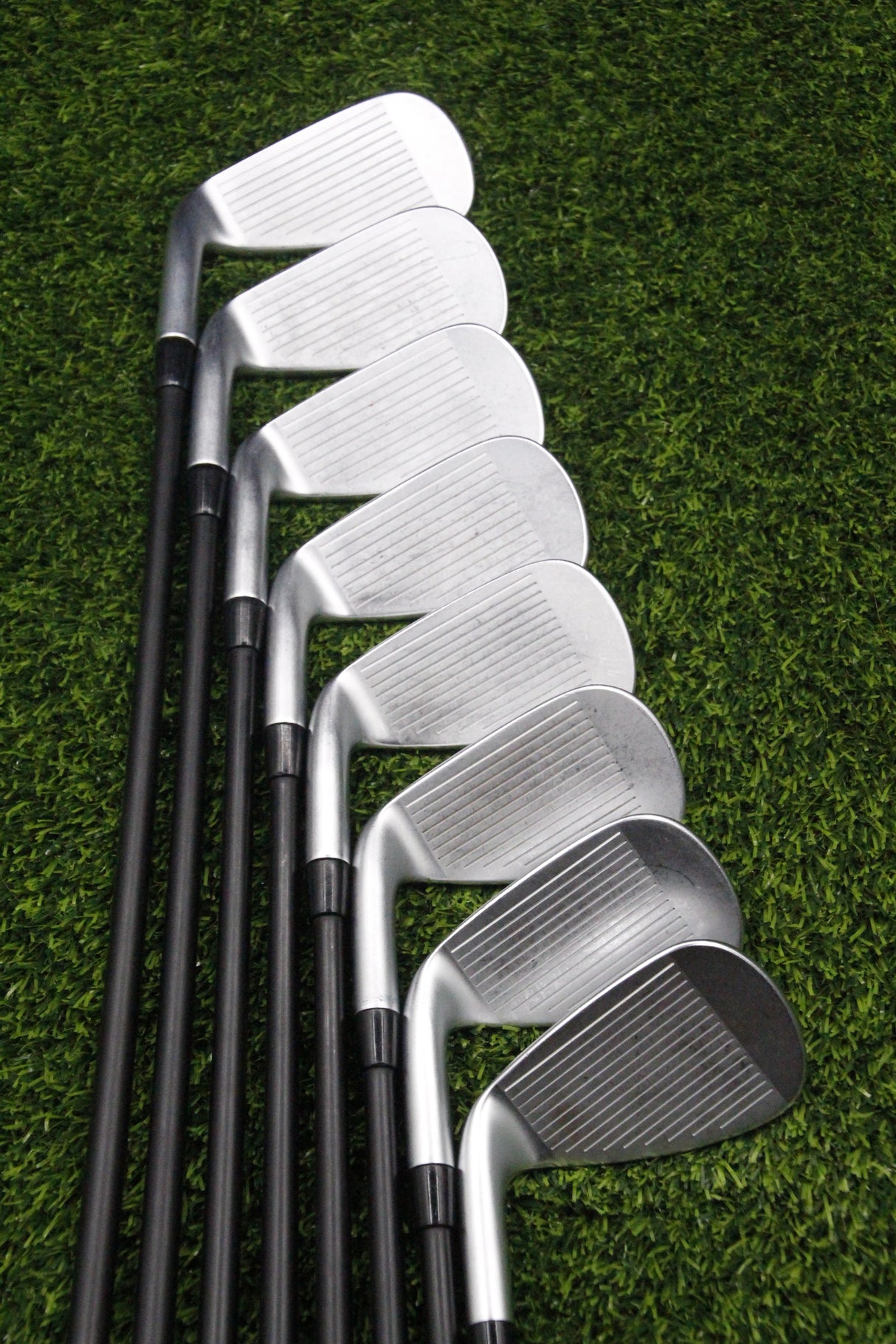Cleveland Launcher XL Iron Set 4-PW AW R Plus Flex +0.5"