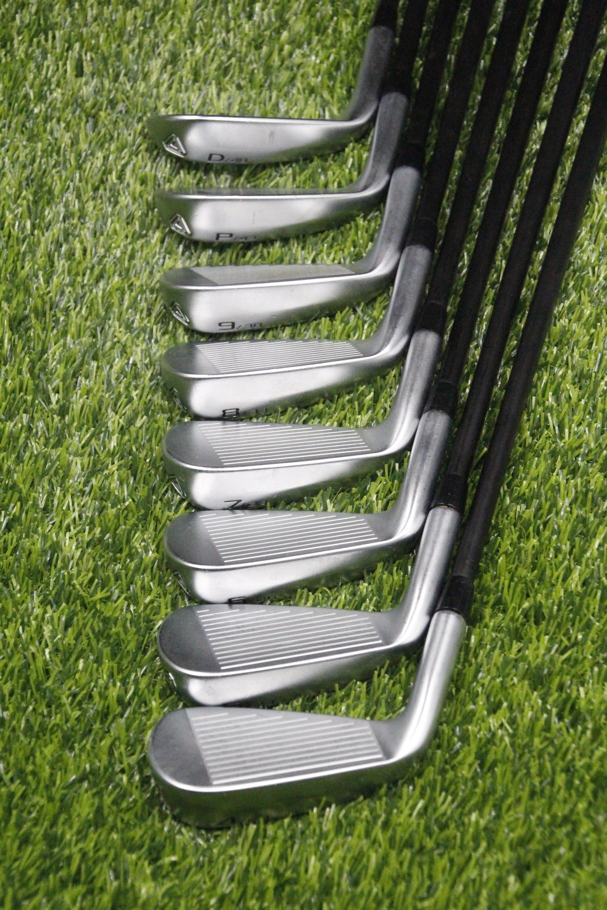 Cleveland Launcher XL Iron Set 4-PW AW R Plus Flex +0.5"