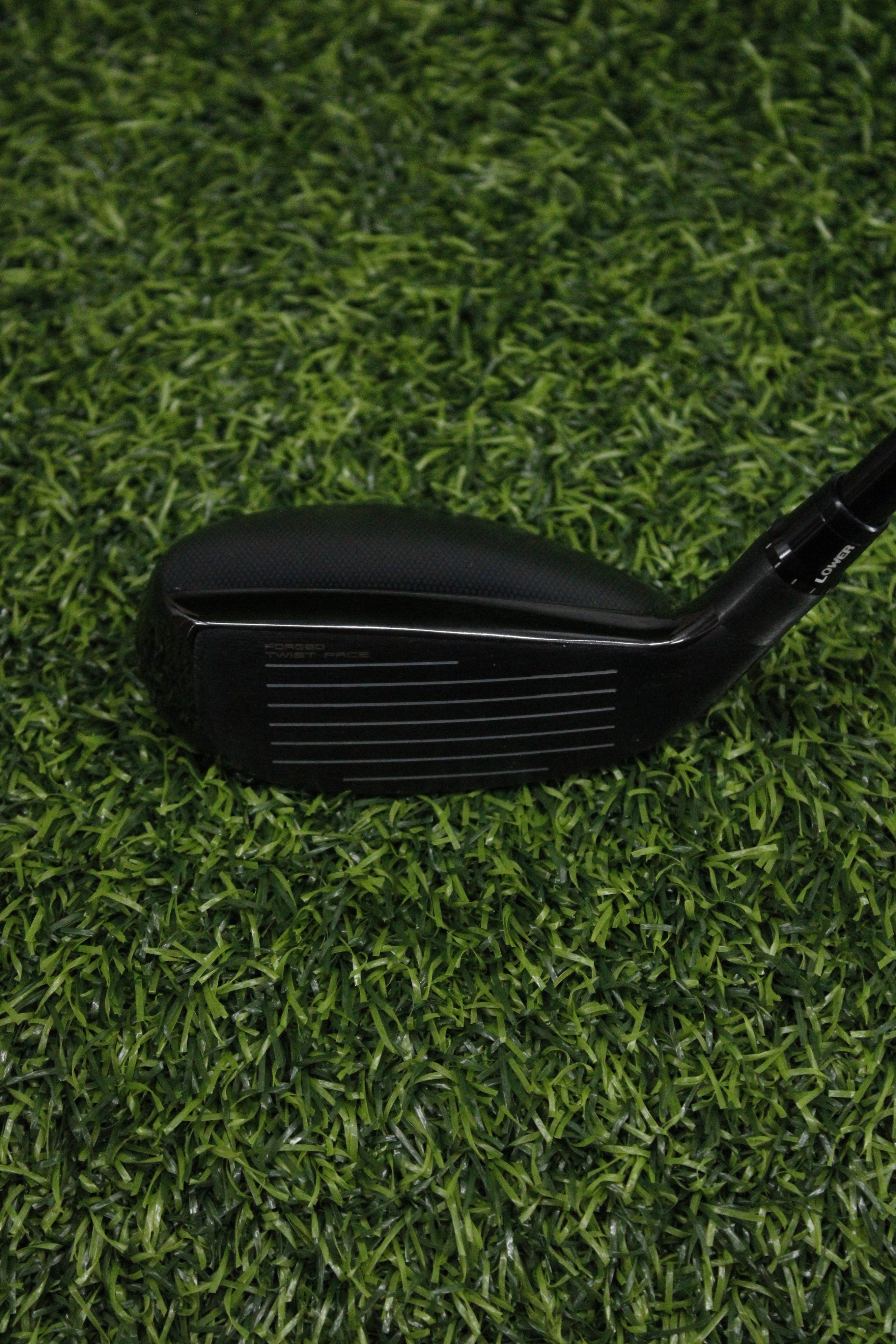 TaylorMade SIM2 Rescue 19.5° 3 Hybrid R Flex 40"
