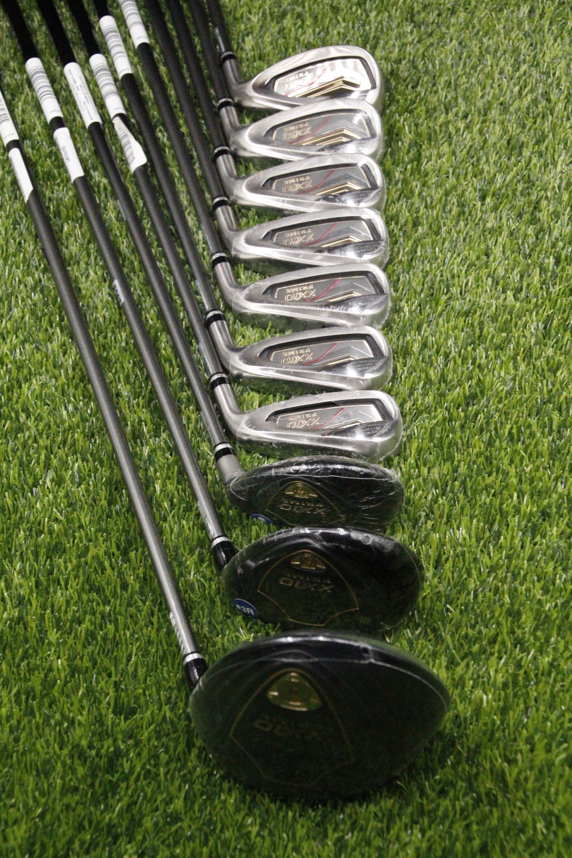 NEW XXIO Prime 12 Birdie Set R Flex Std Length