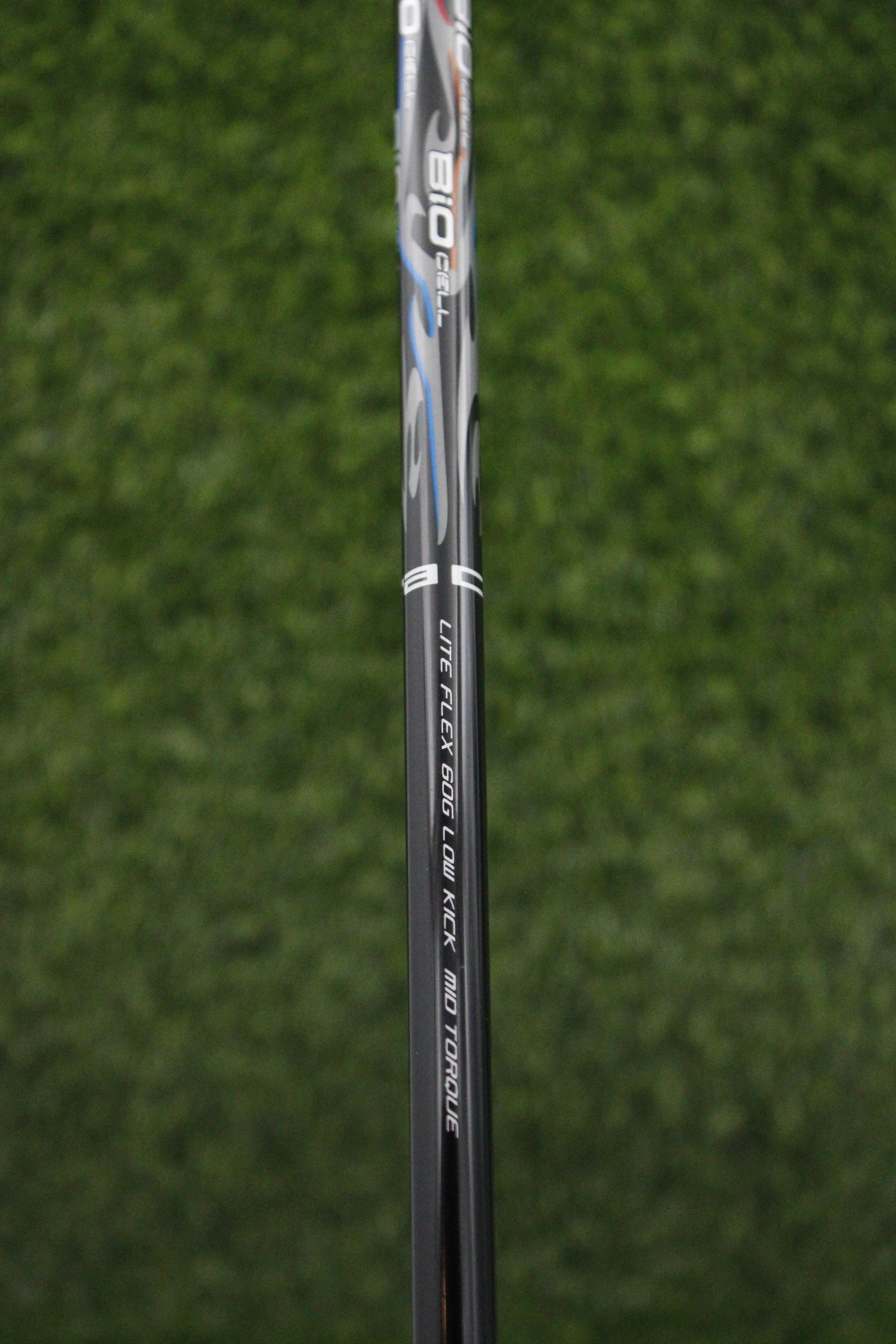 Cobra Bio Cell Red Adj 3-4 Hybrid A Flex 40"