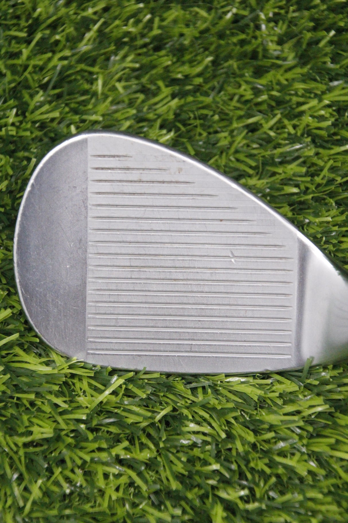 Titleist Vokey SM6 Tour Chrome 58° LW Wedge Flex 35.25"