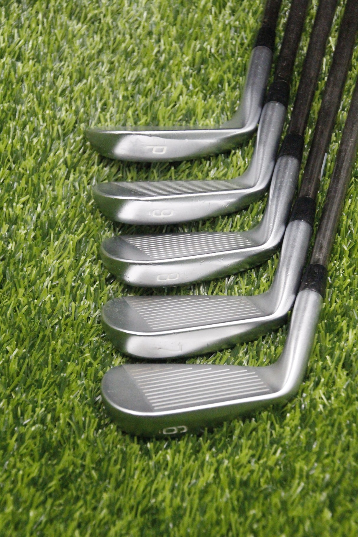 Mizuno JPX 900 Forged Iron Set 6-PW R Flex -1.0"
