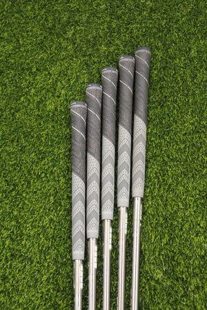 Mizuno JPX 900 Forged Iron Set 6-PW R Flex -1.0"