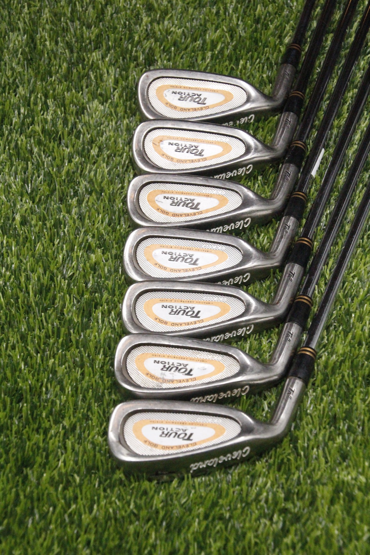 Lefty Cleveland TA5 Iron Set 4-PW S Flex +1.0"