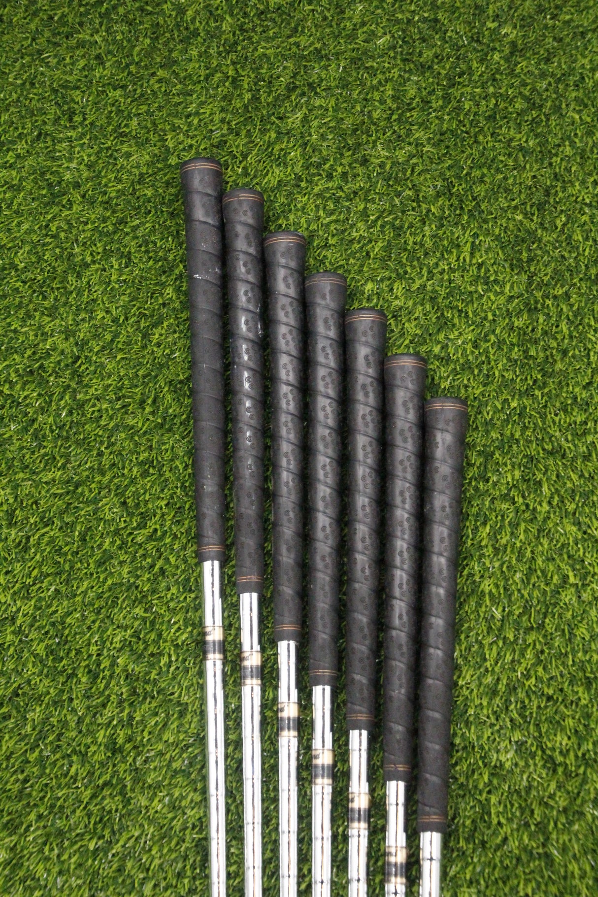 Lefty Cleveland TA5 Iron Set 4-PW S Flex +1.0"