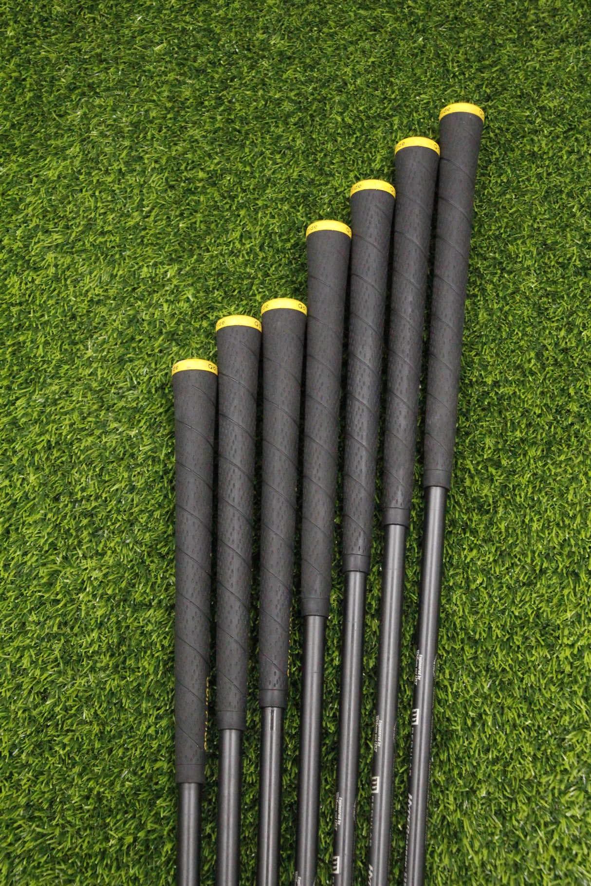 Wilson Staff Fat Shaft II Iron Set 3-9i R Flex 37.5"