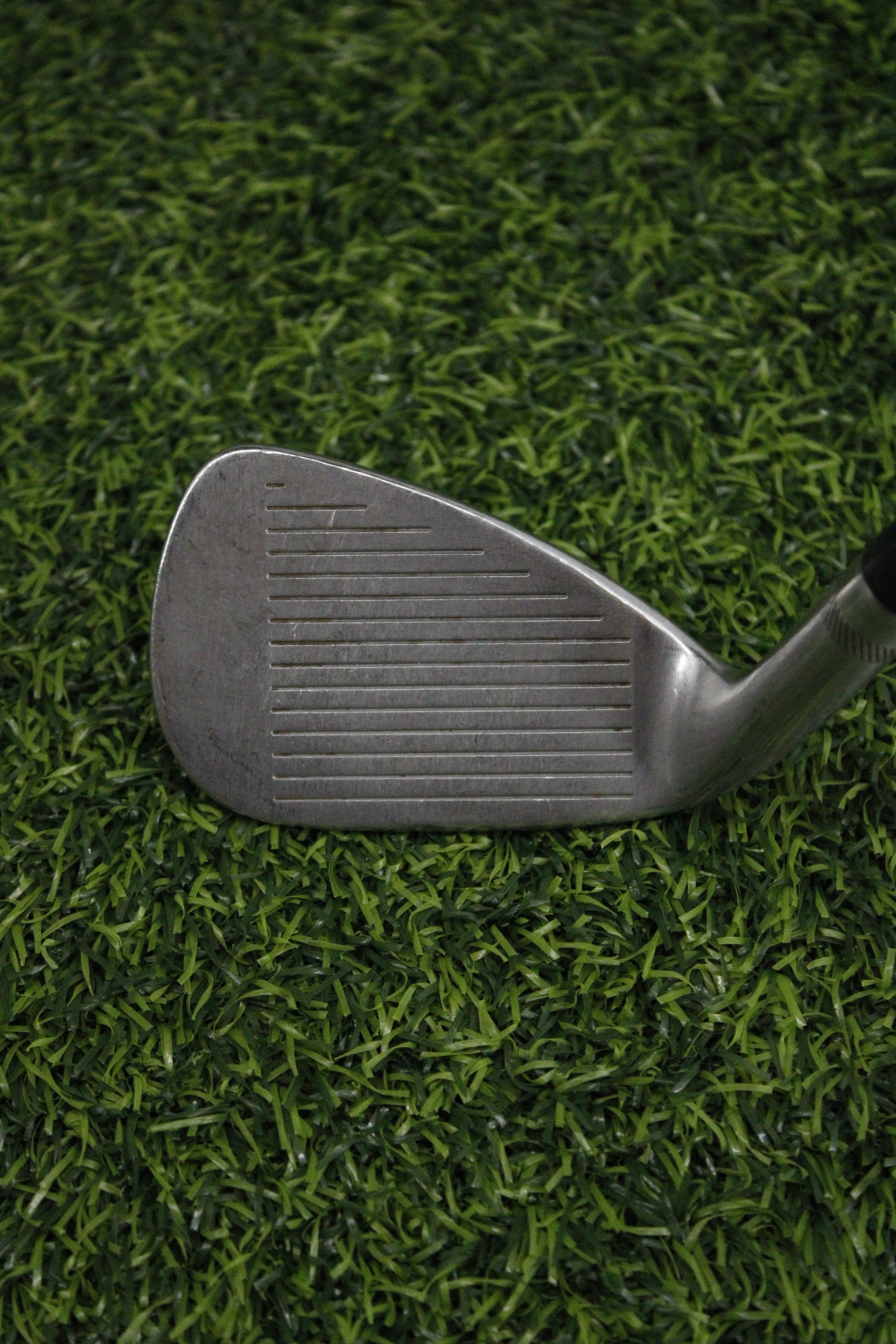 Titleist DCI 990 PW R Flex 35.75"