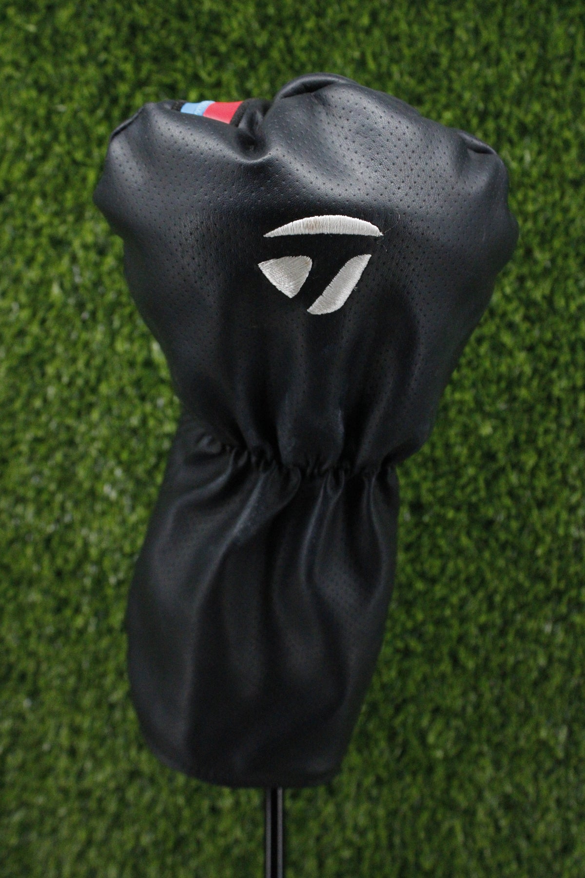 Pre-Owned TaylorMade M4 Driver Headcover