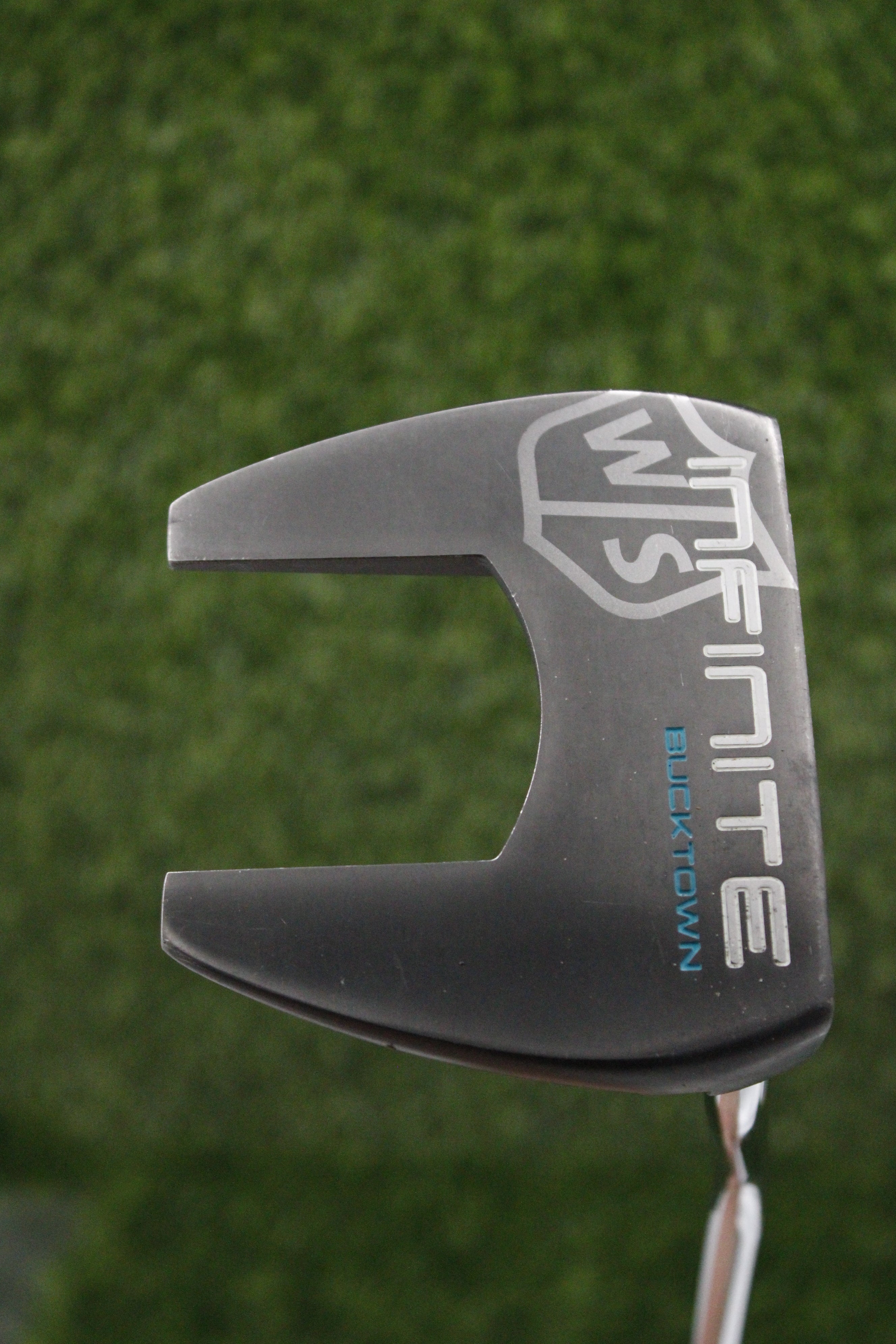 Willson Staff 2024 Infinite Bucktown Putter 33" w/ HC