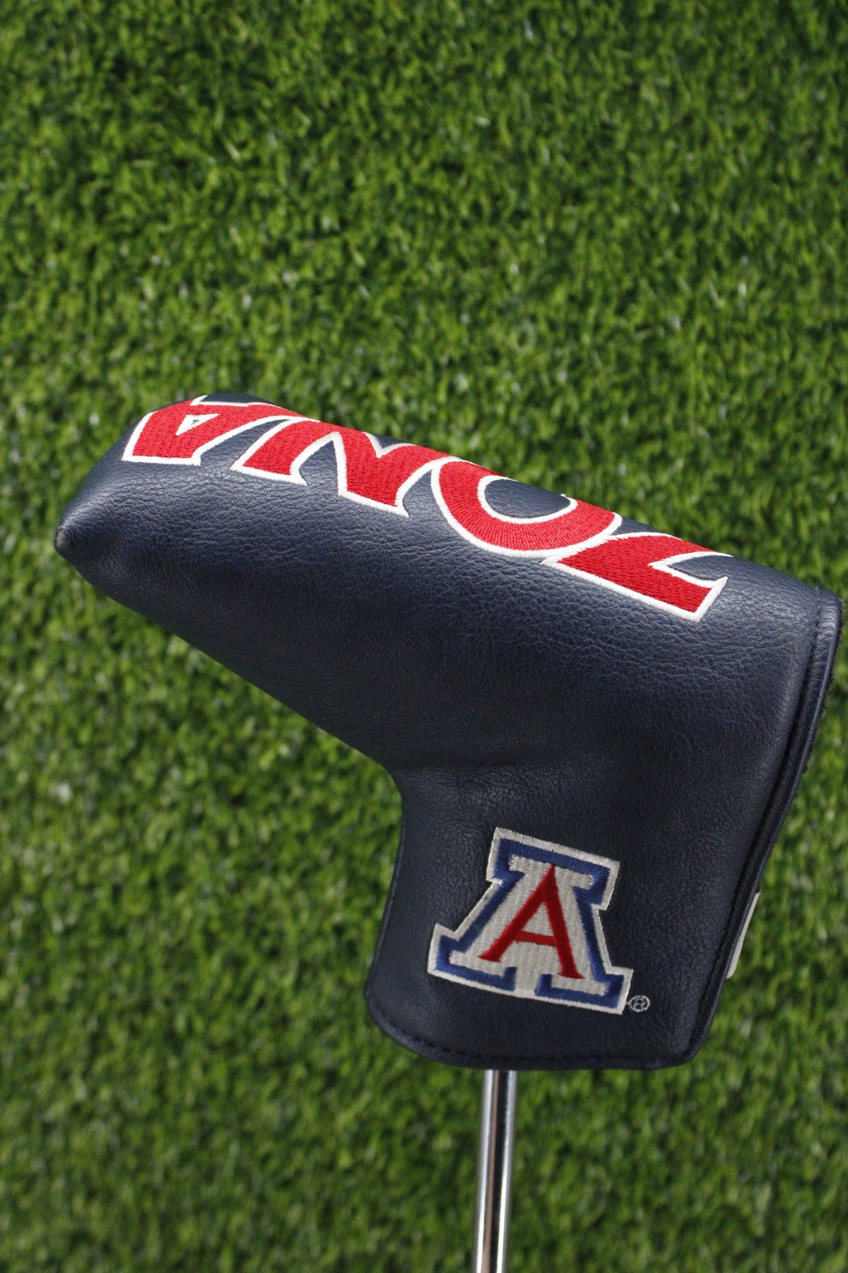 Pre-Owned Pins & Aces Arizona Wildcats Putter Blade Headcover