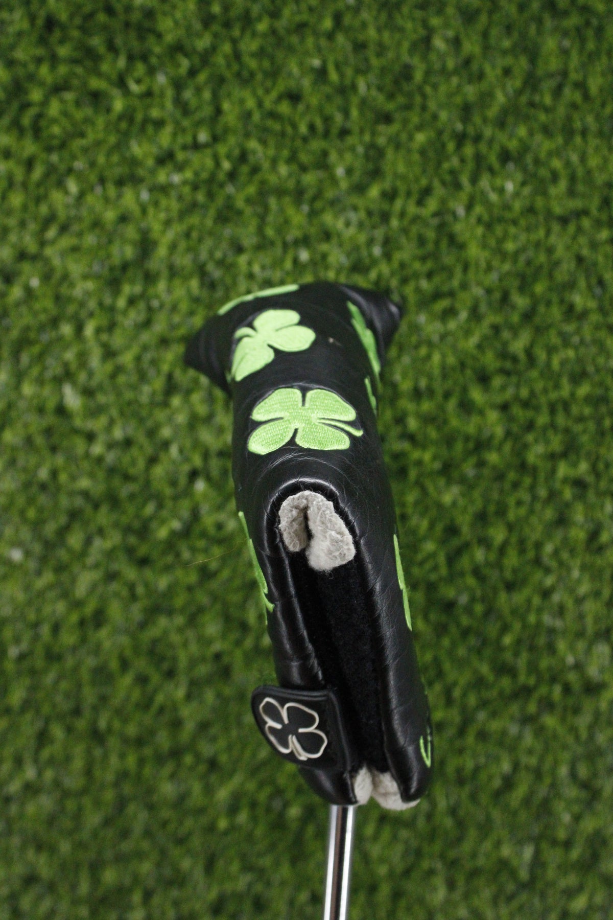 Pre-Owned Lucky Black Clover Putter Blade Headcover