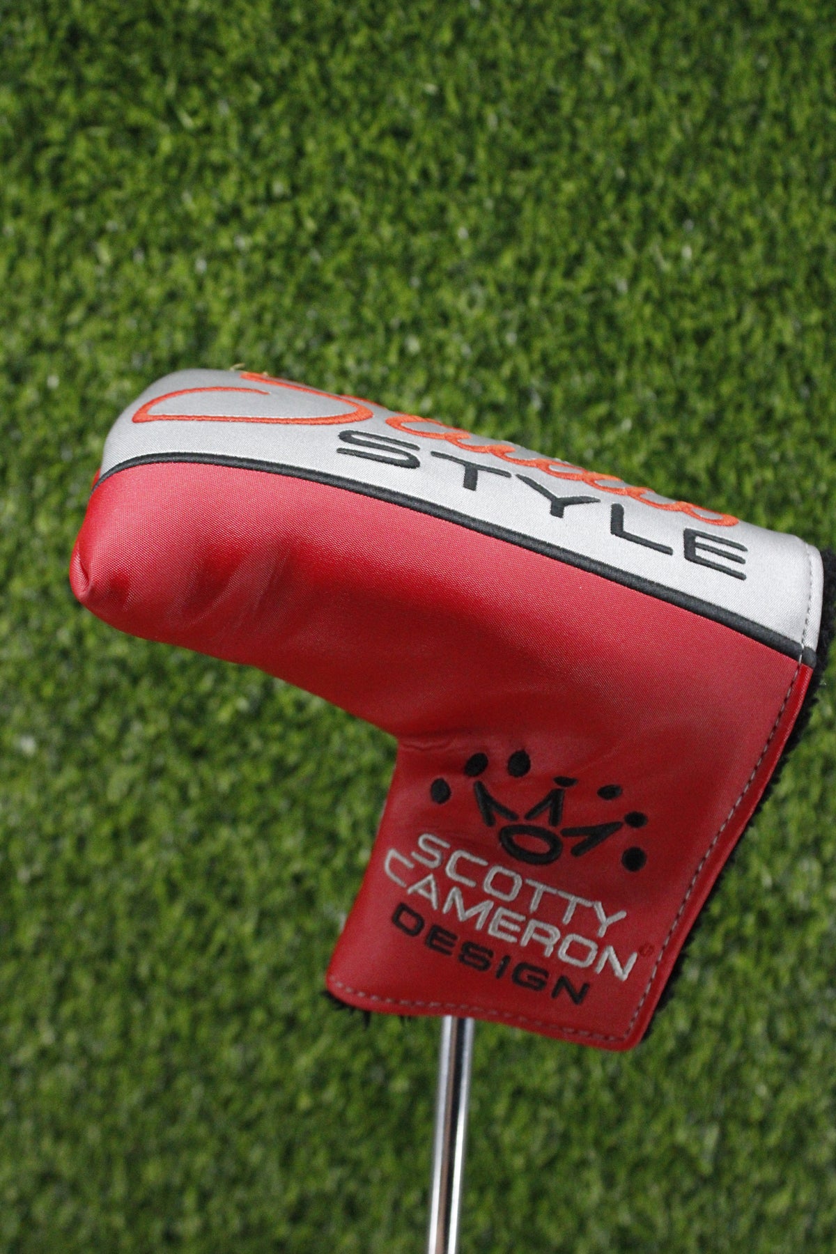 Pre-Owned Titleist Scotty Cameron Studio Style Putter Blade Headcover