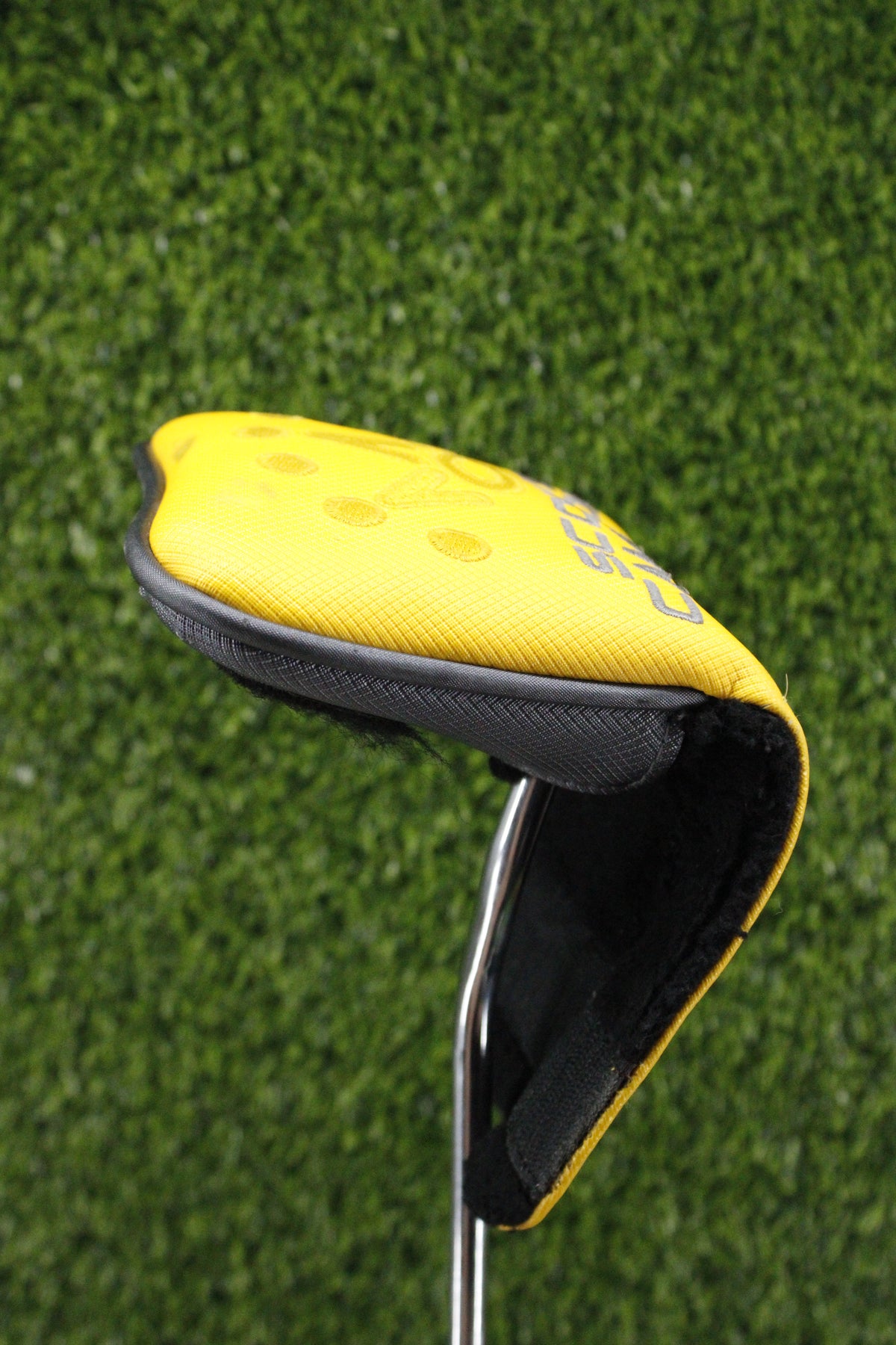 Pre-Owned Titleist Scotty Cameron Yellow Putter Mallet Headcover