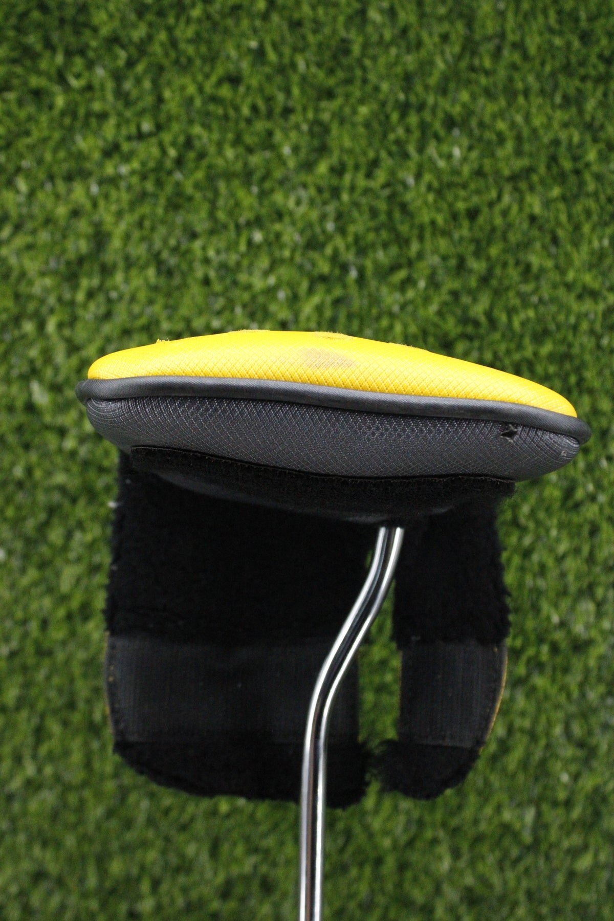Pre-Owned Titleist Scotty Cameron Yellow Putter Mallet Headcover
