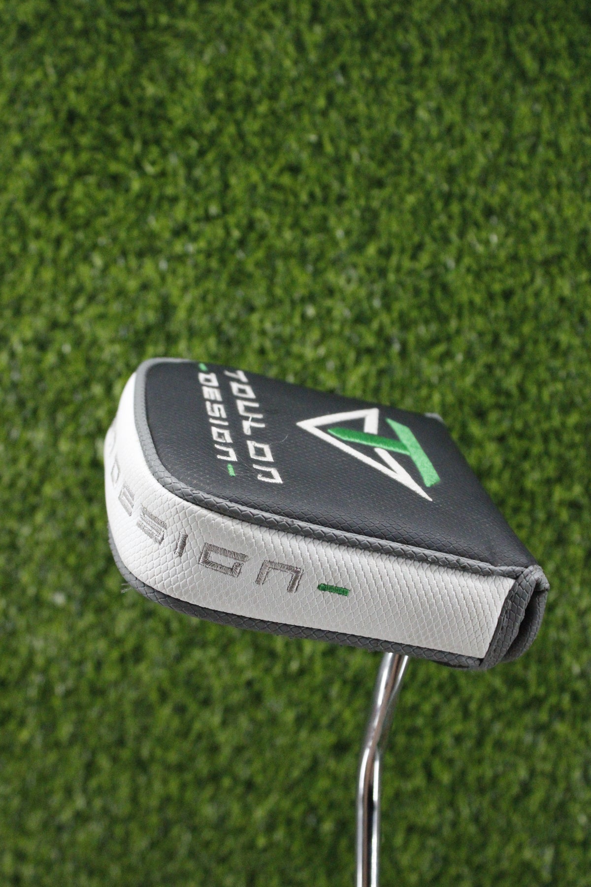 Pre-Owned Odyssey Toulon Indianapolis Putter Mallet Headcover