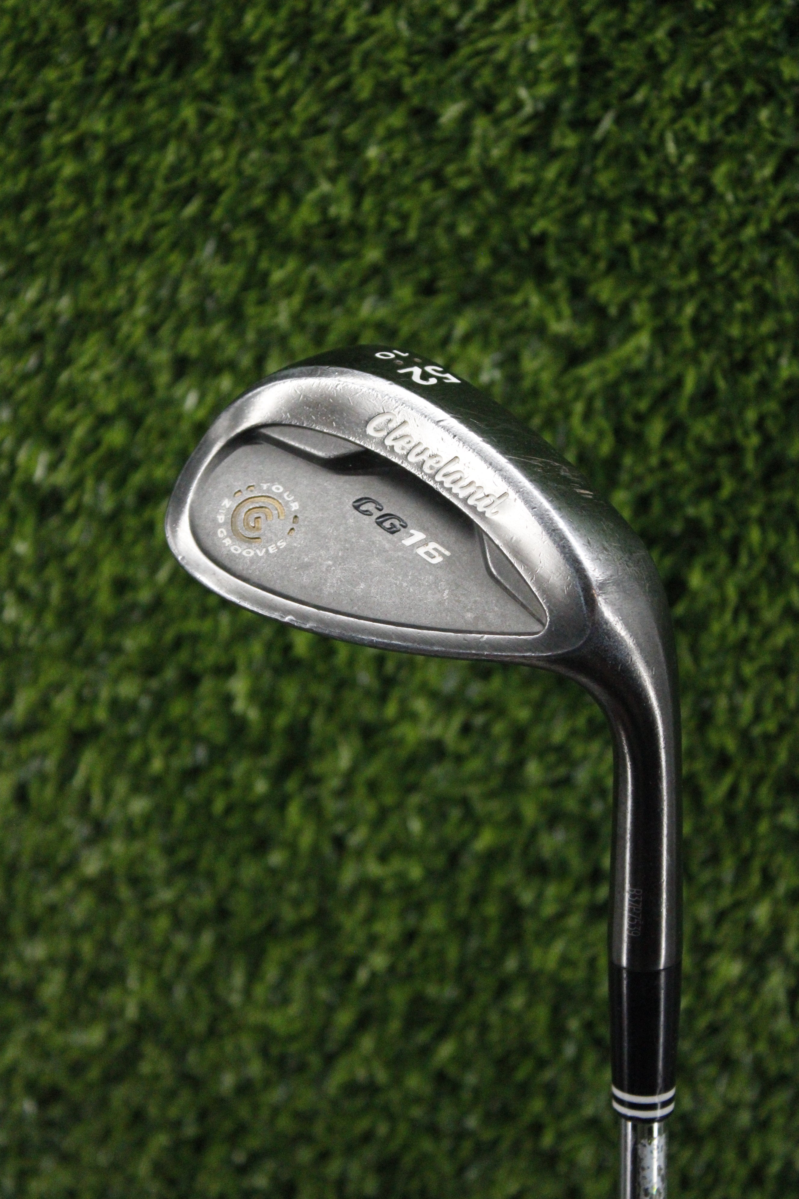 Cleveland CG16 Black Zip Groove 52° GW Wedge Flex 35.25"