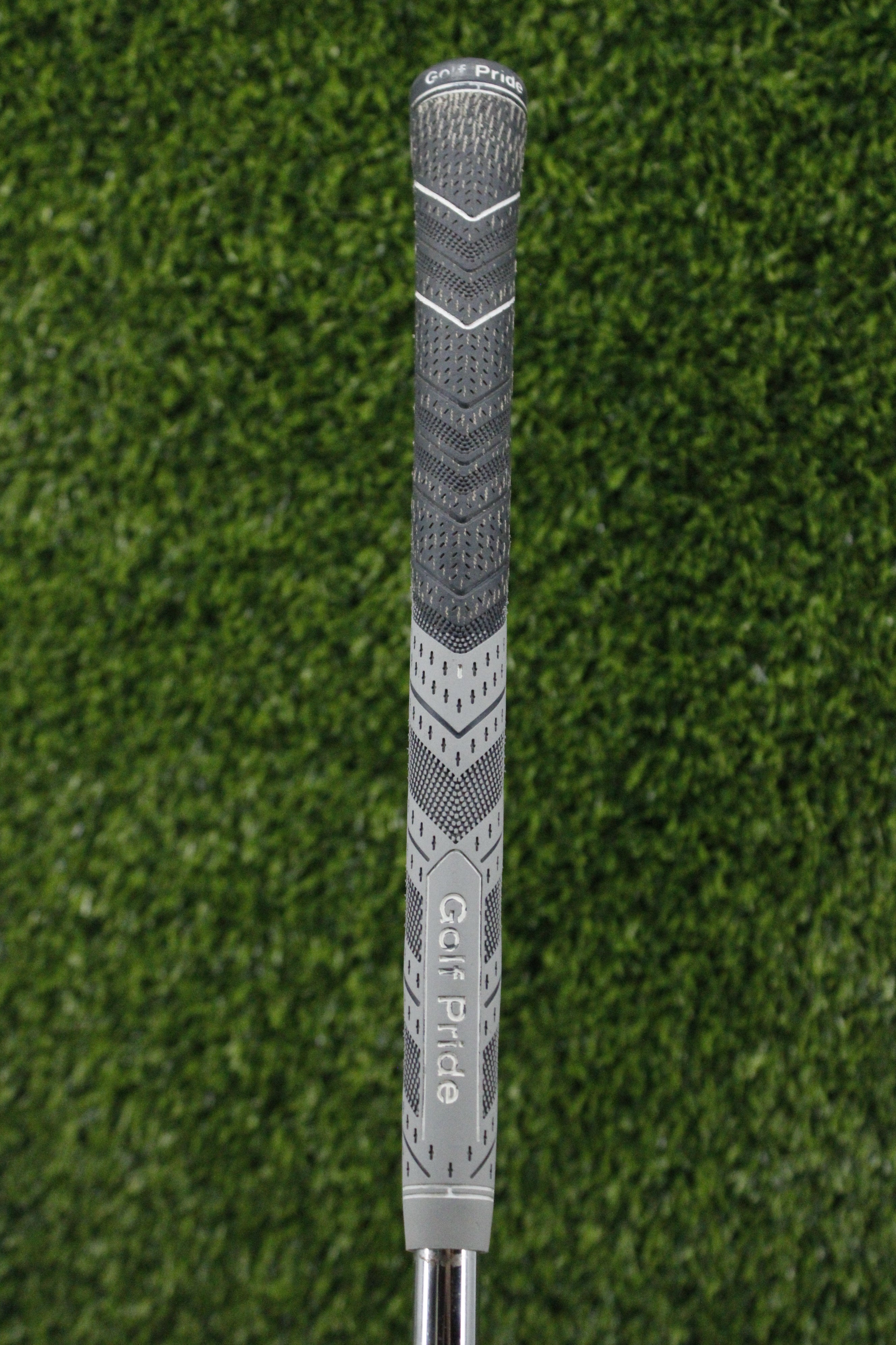 Cleveland CG16 Black Zip Groove 52° GW Wedge Flex 35.25"