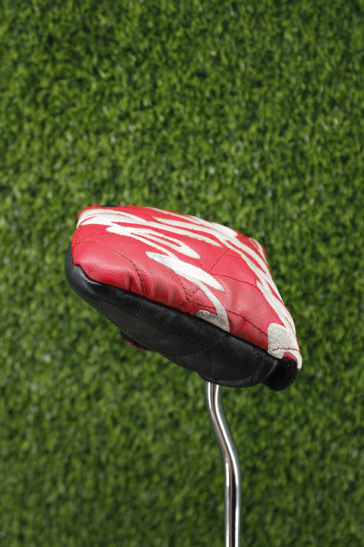 Pre-Owned TaylorMade Spider GT Red Putter Mallet Headcover