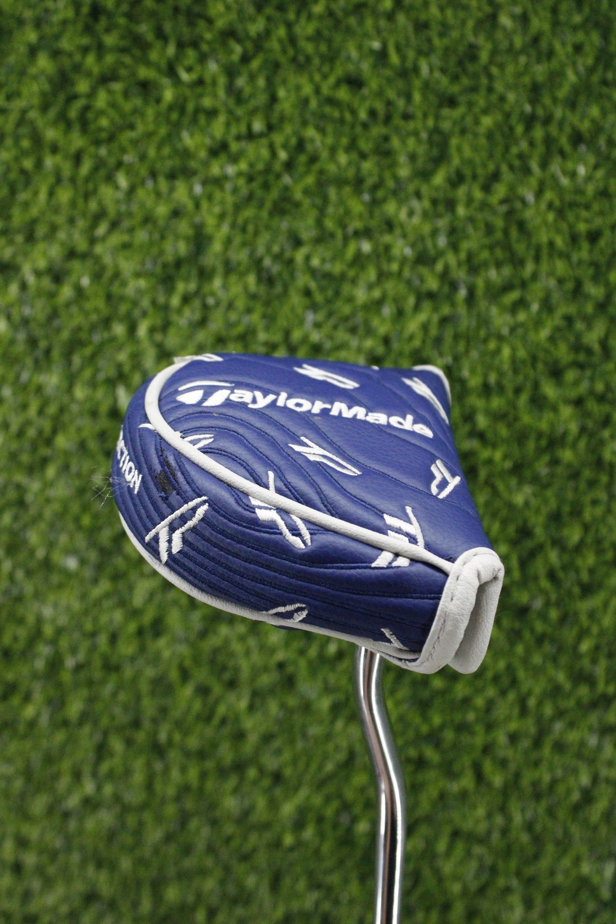 Pre-Owned TaylorMade TP Collection Blue Putter Half Mallet Headcover