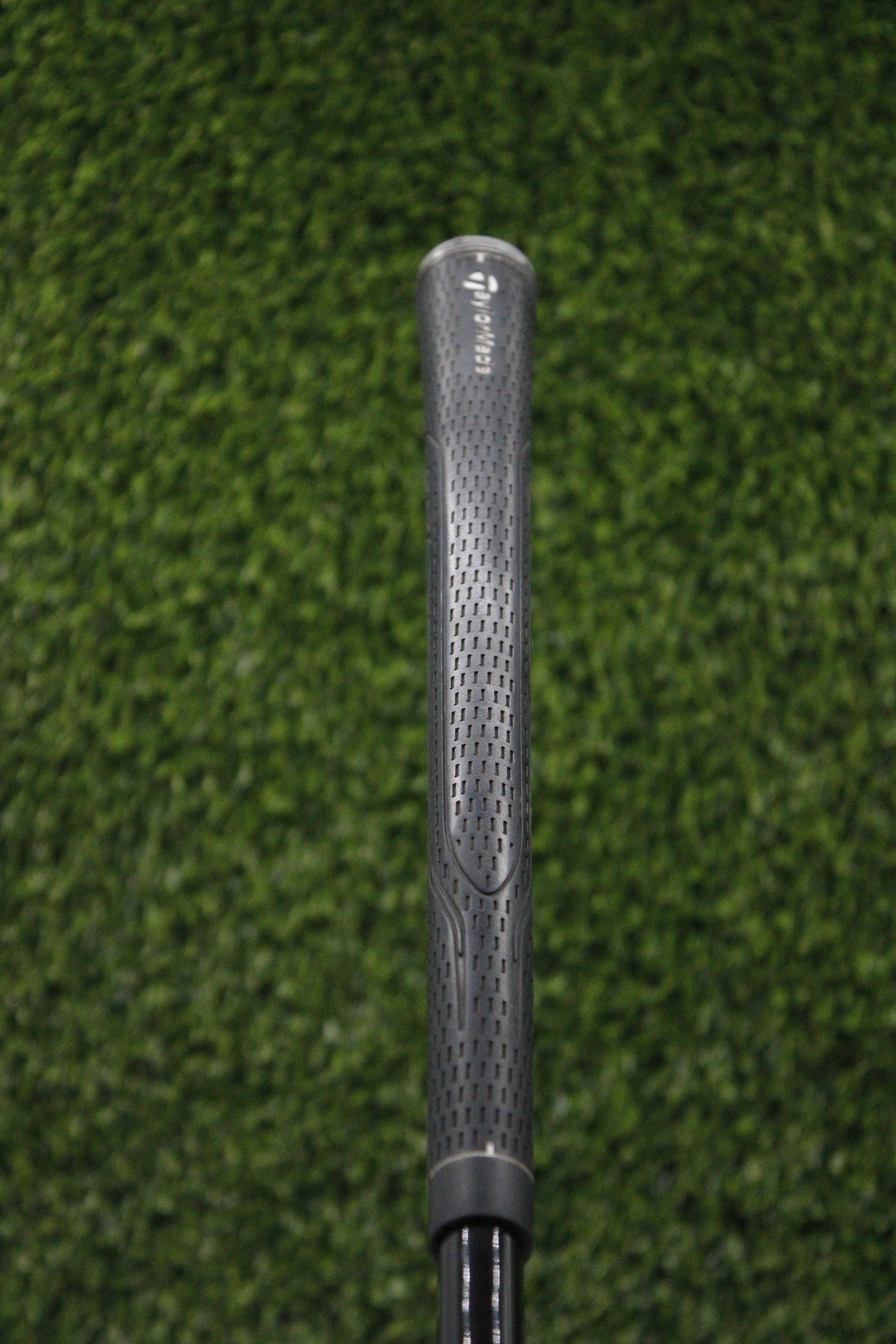 TaylorMade M2 7 Iron R Flex 37.5"