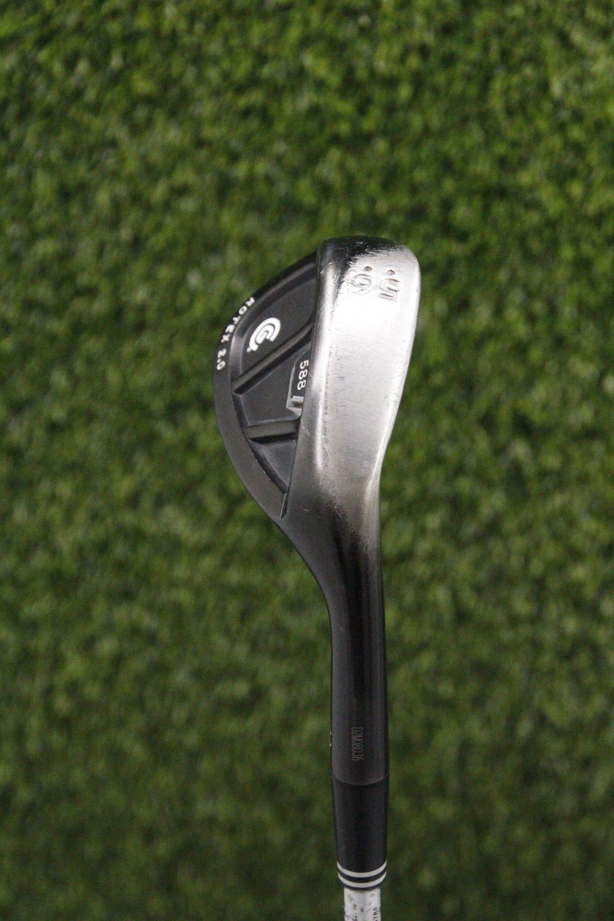 Cleveland 588 RTX 2.0 CB Black Satin 56° SW Wedge Flex 35"