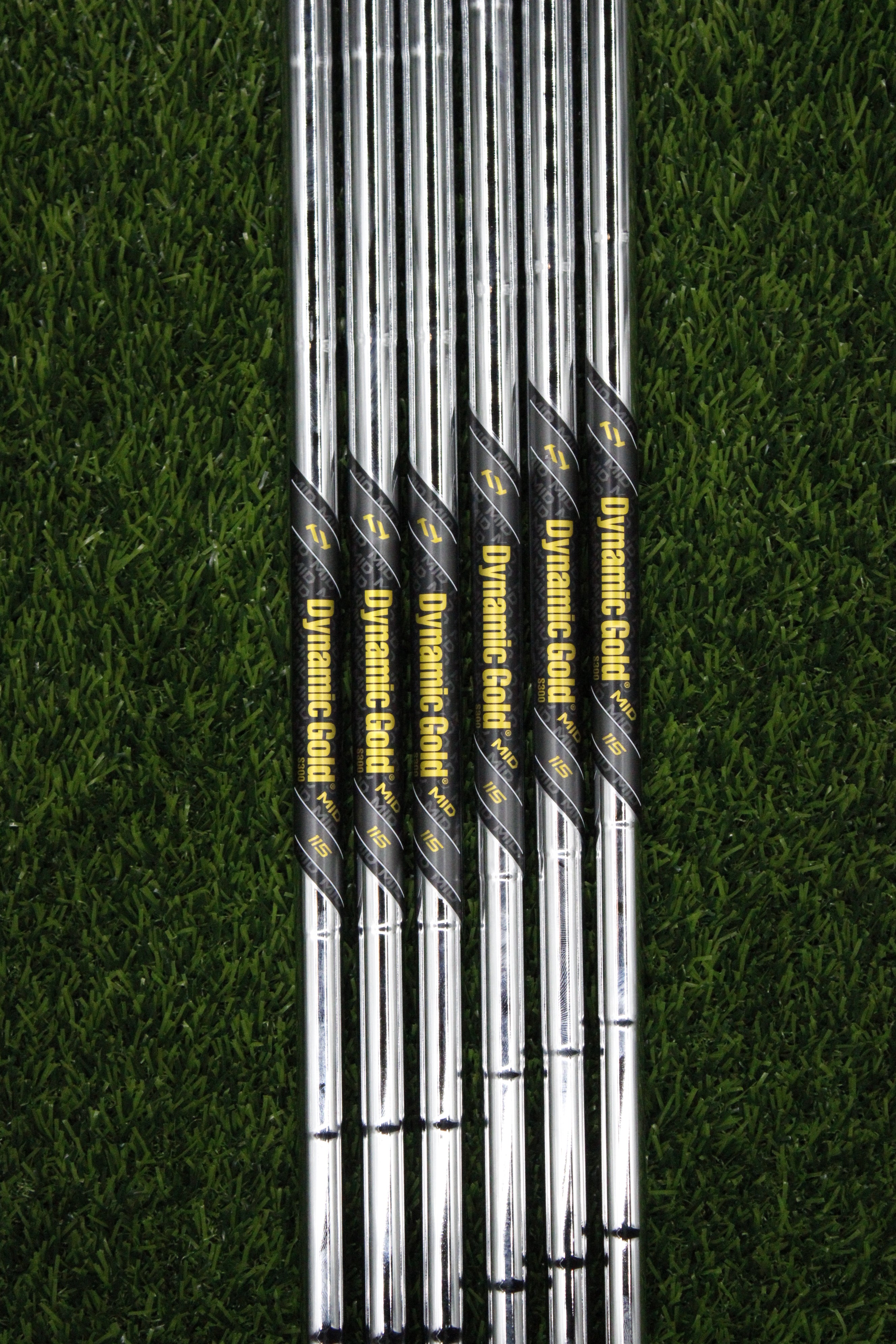 True Temper Dynamic Gold Mid Tour Issue S300 115g Stiff Flex 7-PW GW SW Iron Set Steel Shaft .370 Tip Std Length