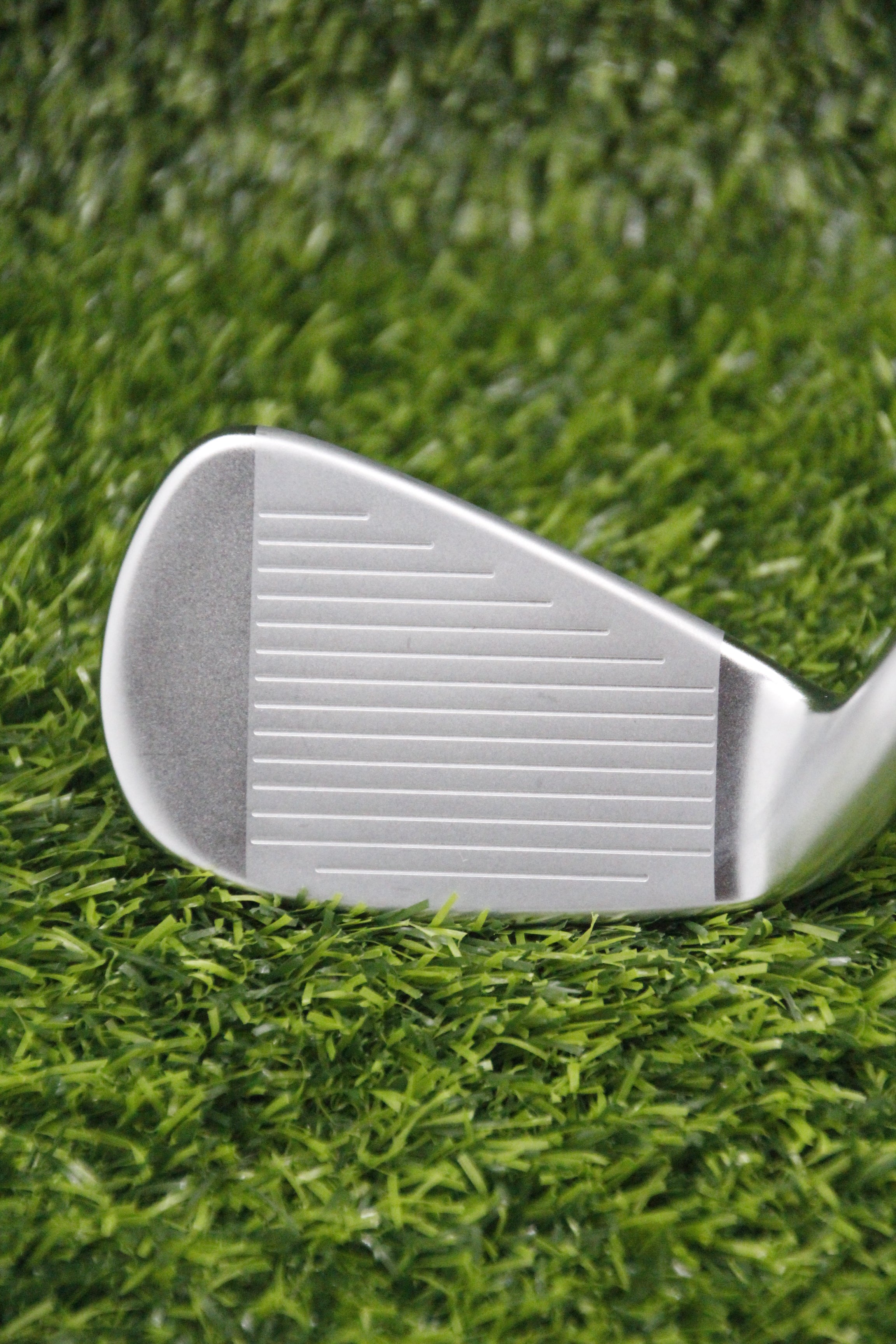 TaylorMade R9 6 Iron R Flex 37.5"
