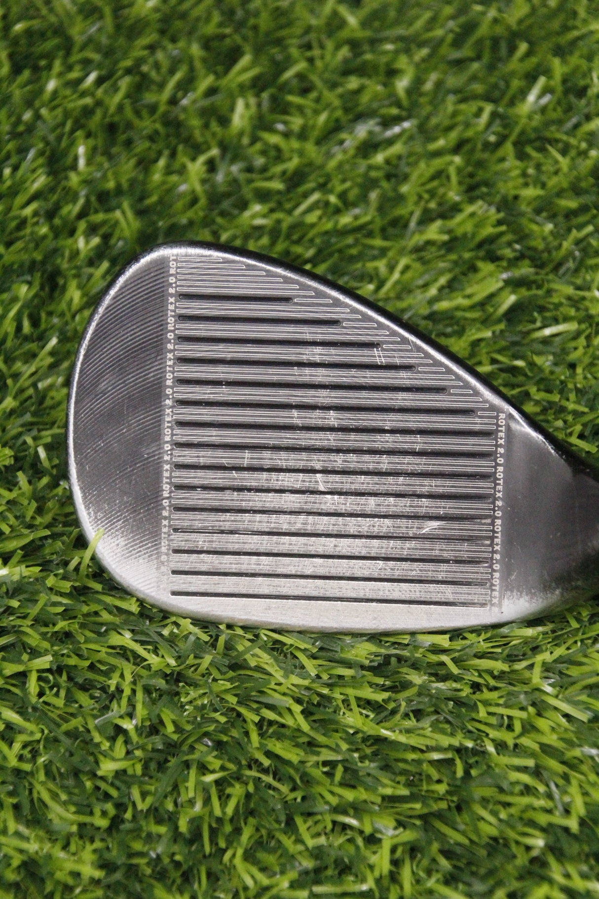 Cleveland 588 RTX 2.0 CB Black Satin 52° GW Wedge Flex 35.5"