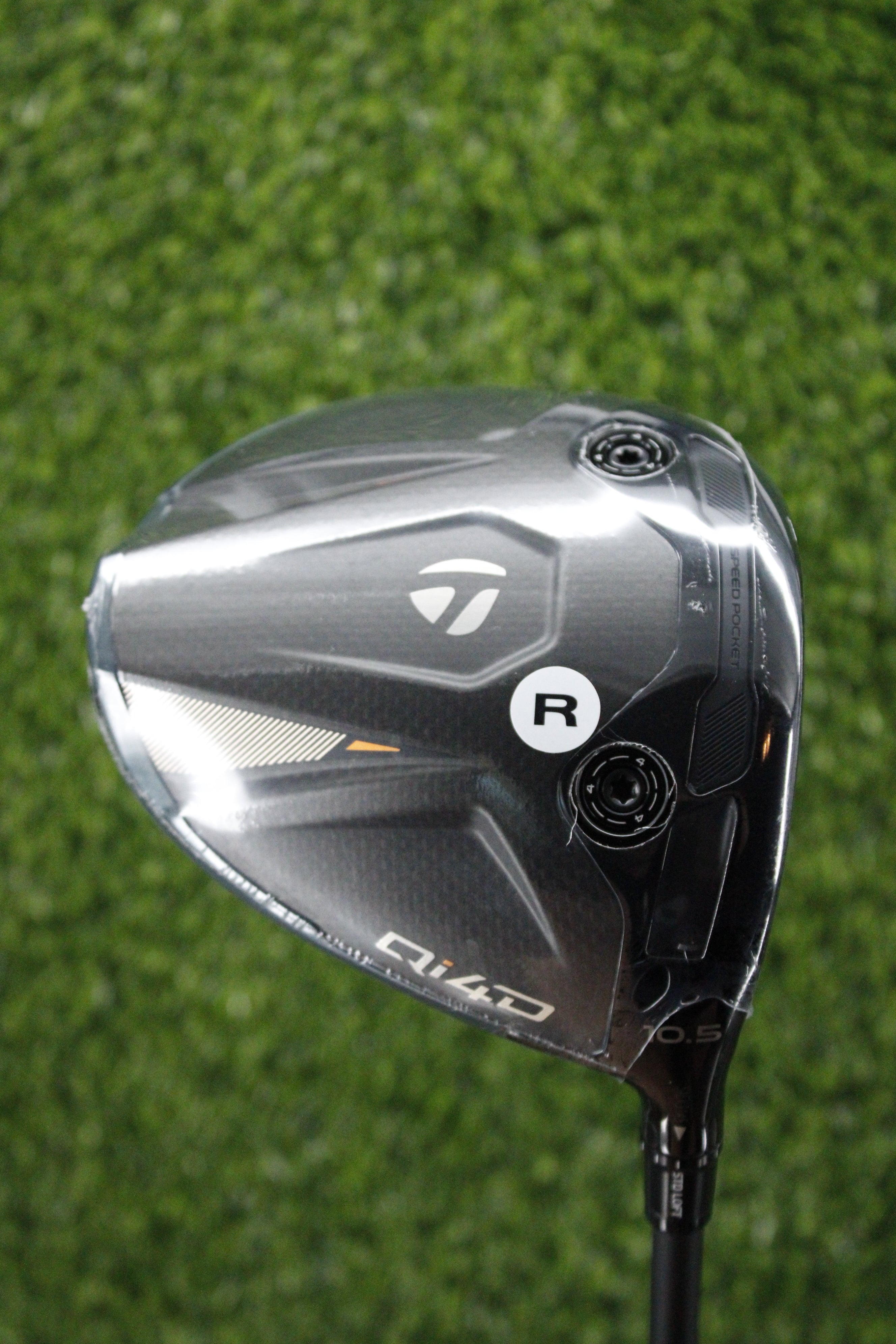 NEW TaylorMade Qi4D 10.5° Driver R Flex 45"