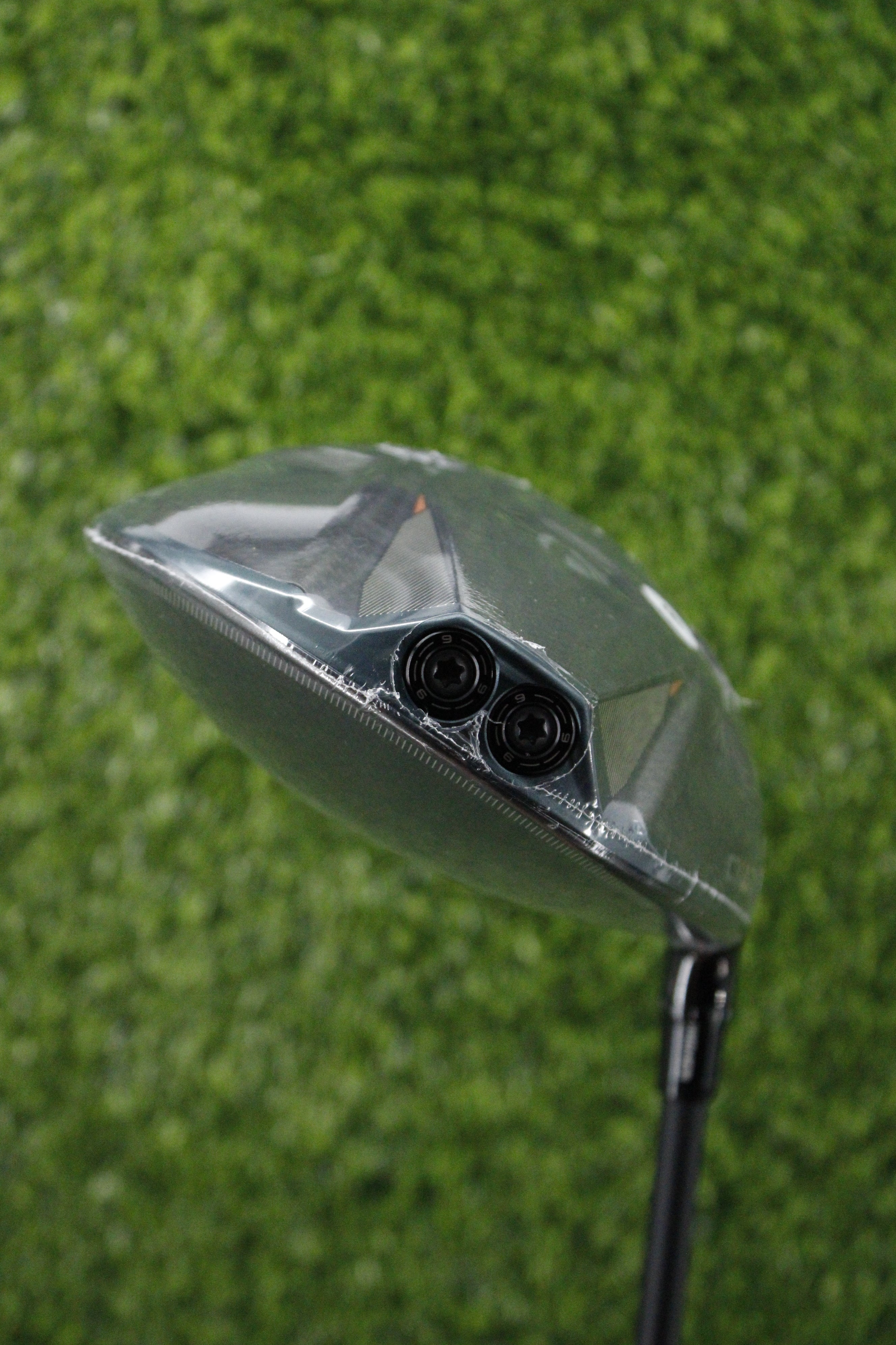 NEW TaylorMade Qi4D 10.5° Driver R Flex 45"
