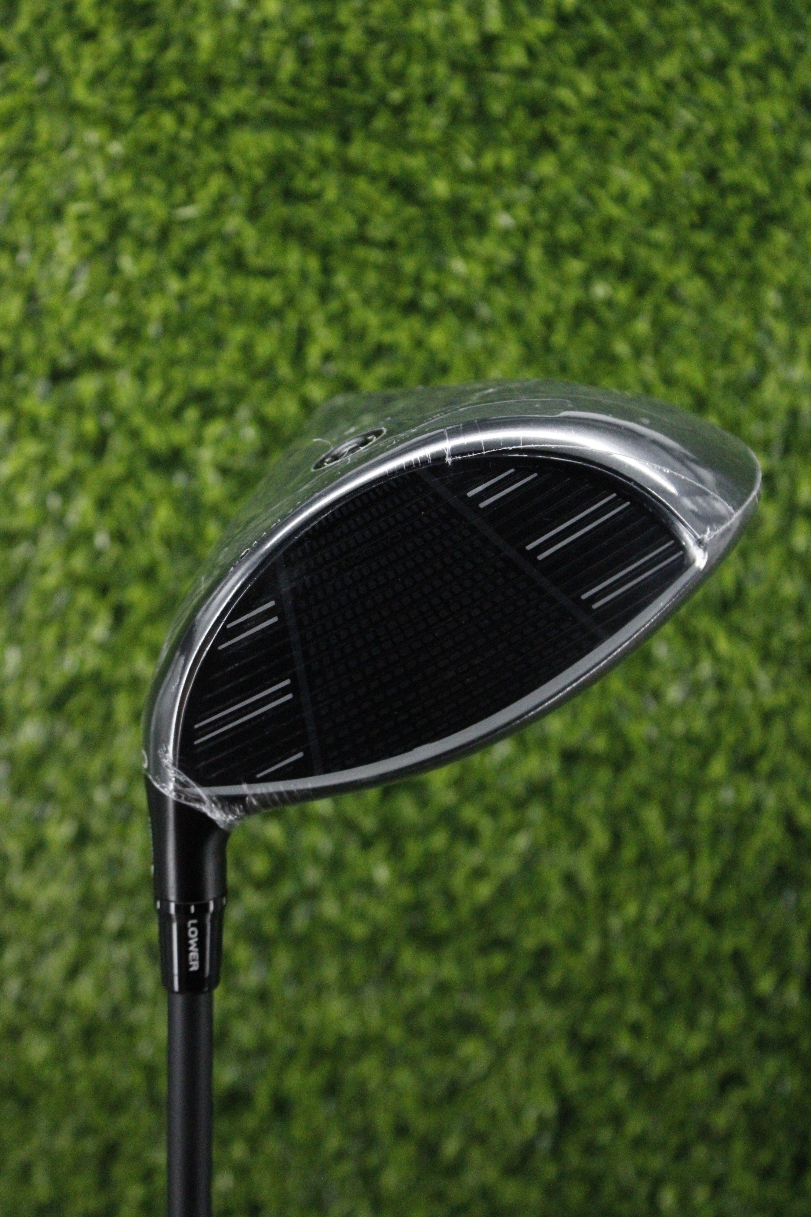 NEW TaylorMade Qi4D Max 9° Driver S Flex 45"