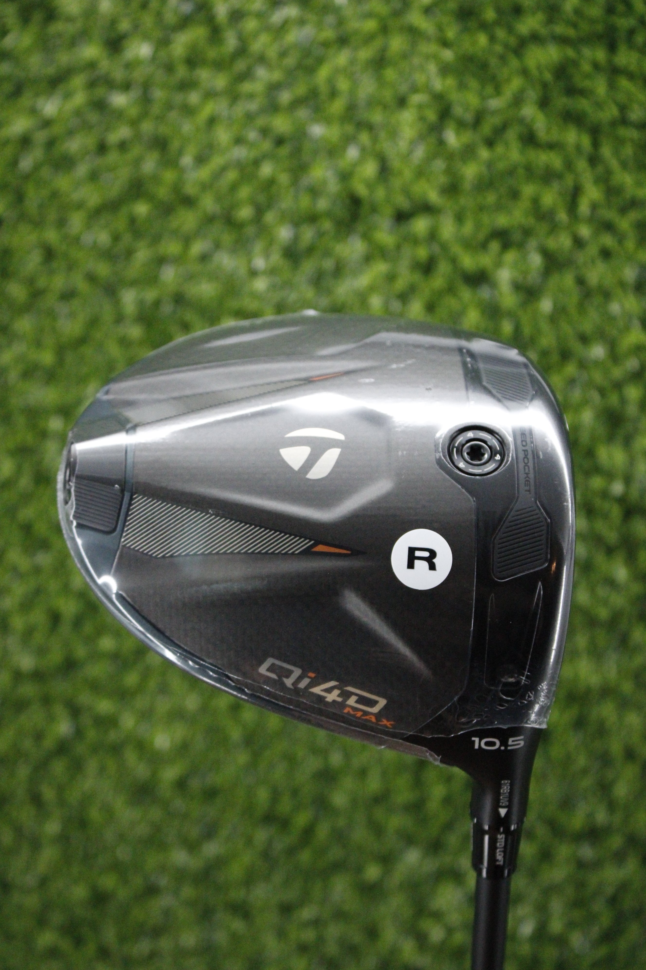 NEW TaylorMade Qi4D Max 10.5° Driver R Flex 45"