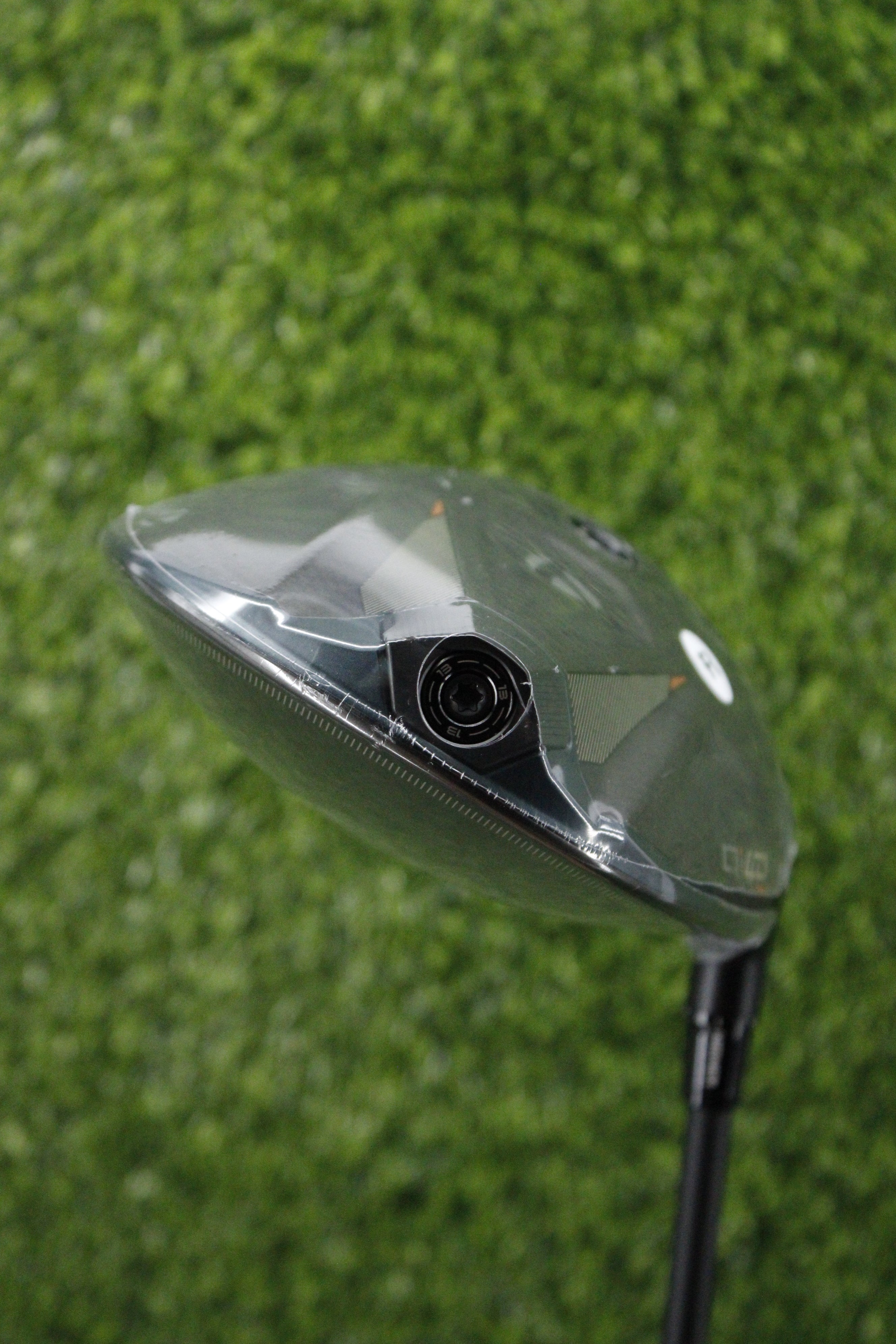NEW TaylorMade Qi4D Max 10.5° Driver R Flex 45"
