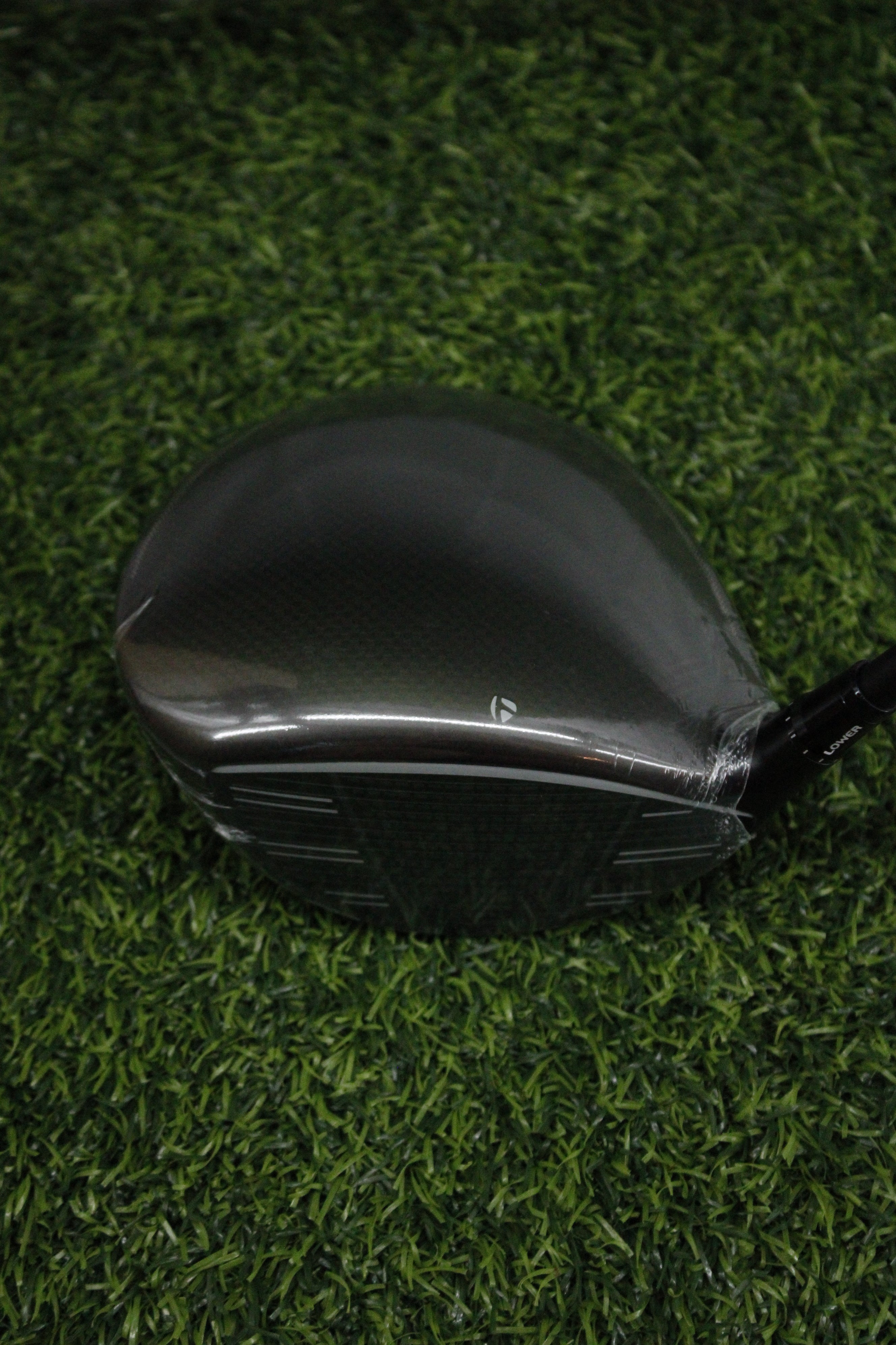 NEW TaylorMade Qi4D Max 10.5° Driver R Flex 45"