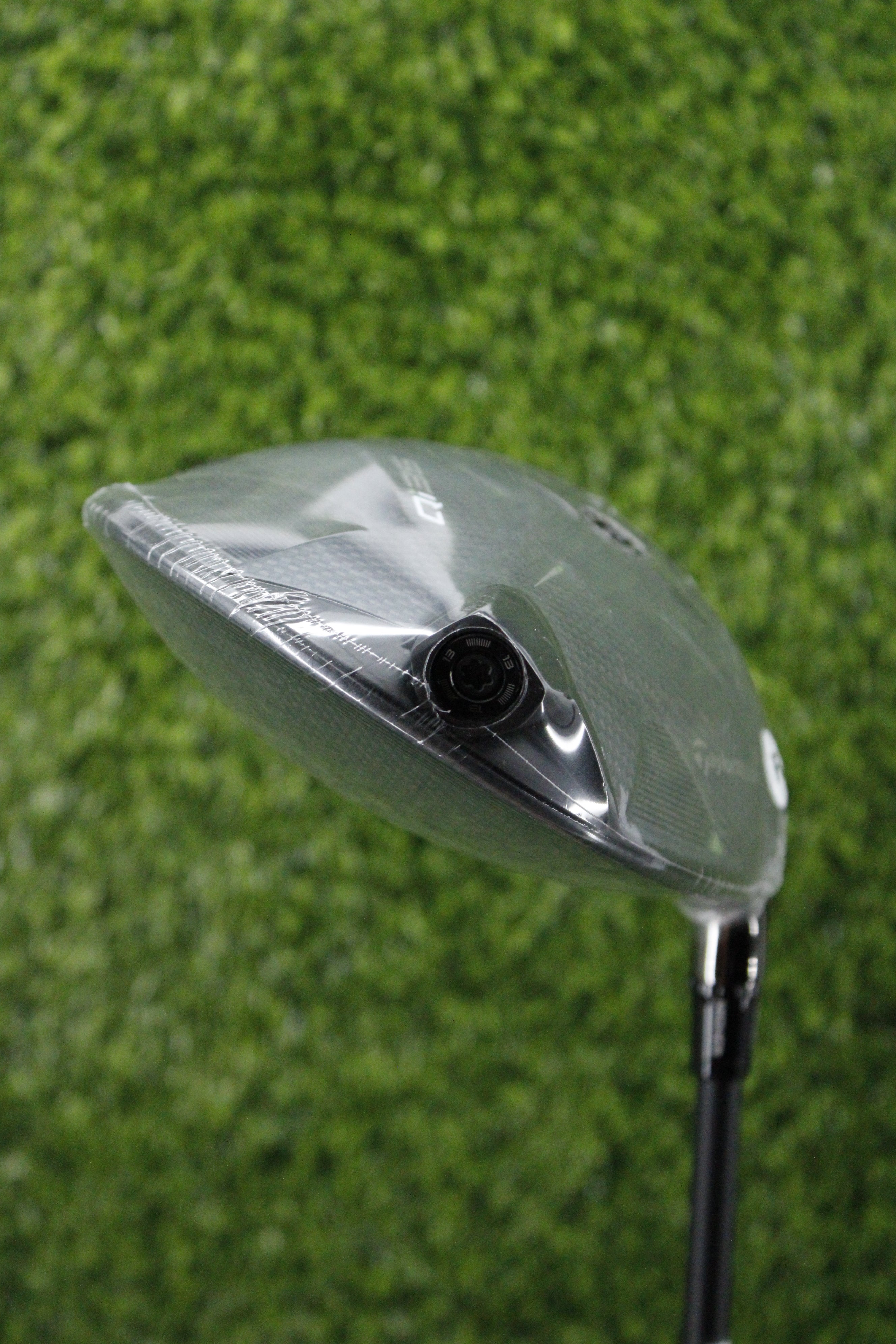 NEW TaylorMade Qi35 10.5° Driver R Flex 45"