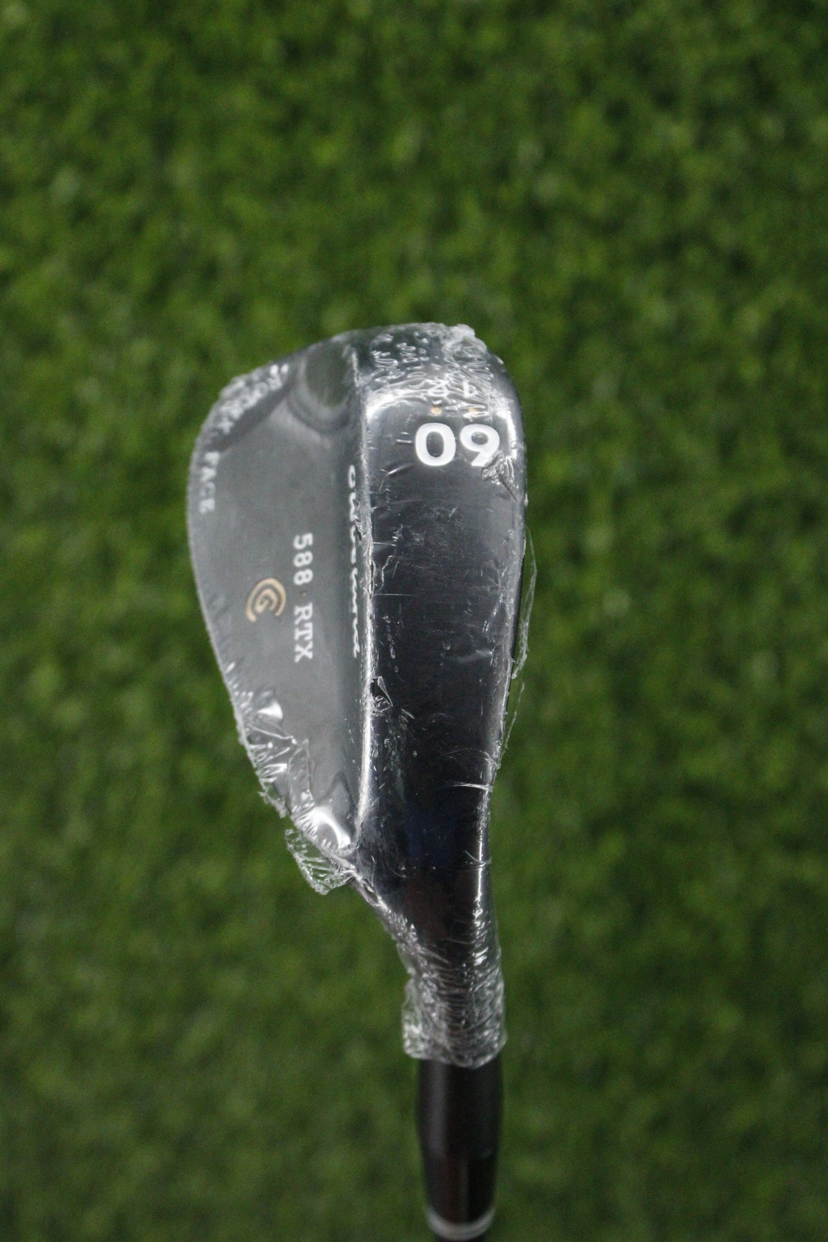 NEW Cleveland 588 RTX Black Pearl 60° LW S Flex 34.75"