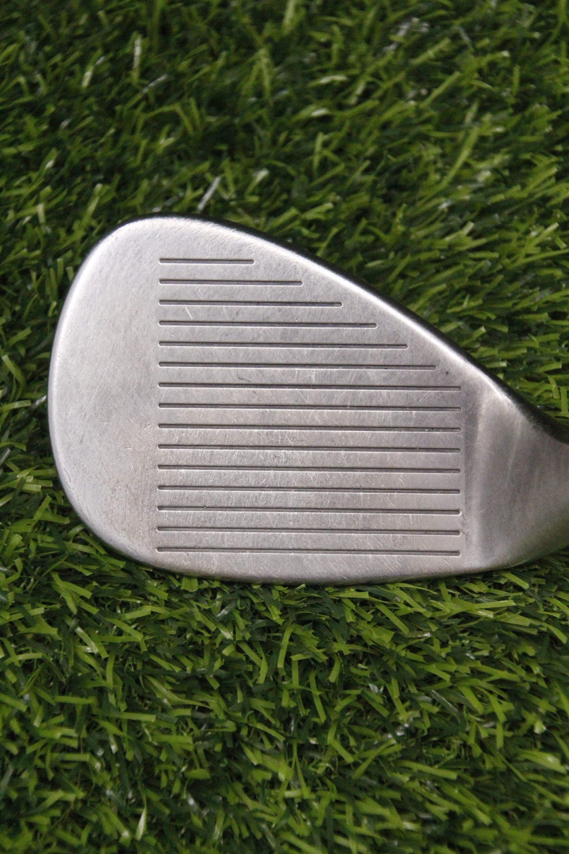 Cleveland CG14 Gunmetal 58° LW Wedge Flex 35"