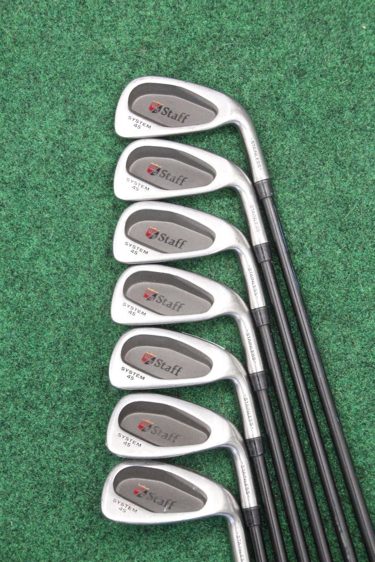 Wilson Staff Iron Set 3-9i R Flex