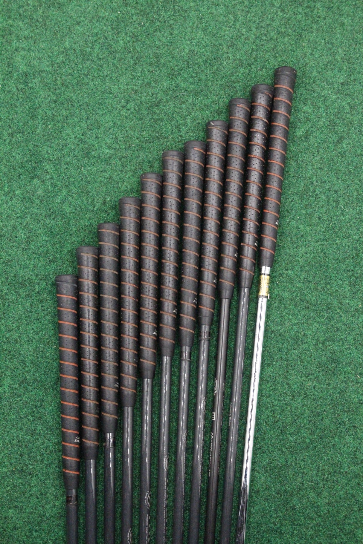 Wilson Staff Fatshaft Iron Set 3-PW GW SW LW S Flex Std