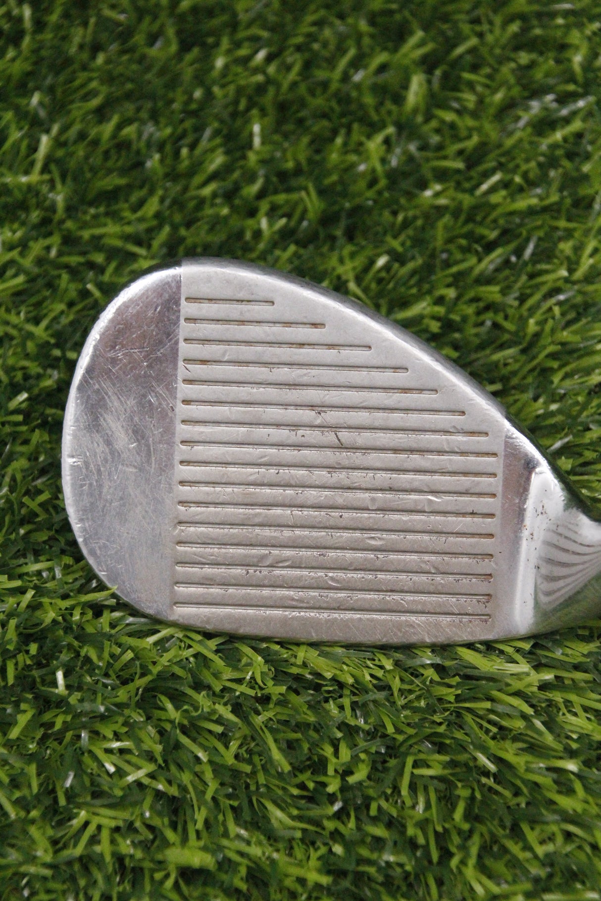 Titleist Vokey 456 56° SW Wedge Flex 35.25"