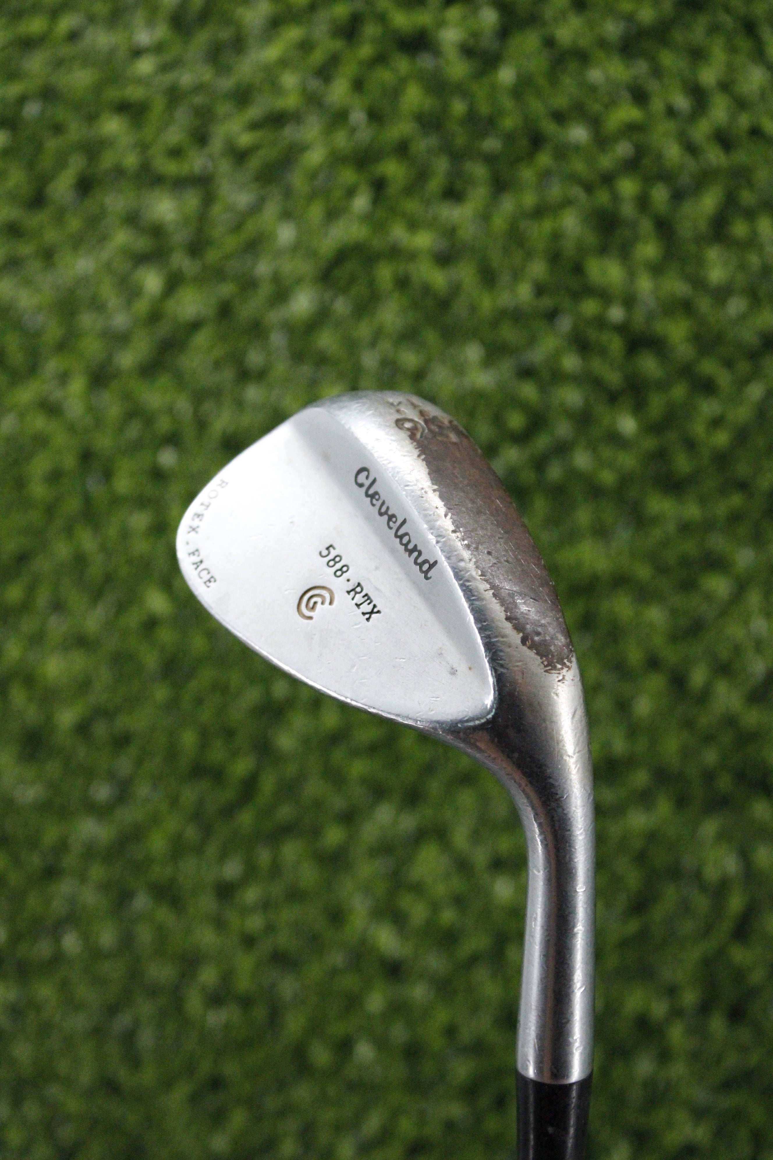Cleveland 588 RTX Satin Chrome 56° SW Wedge Flex 35"