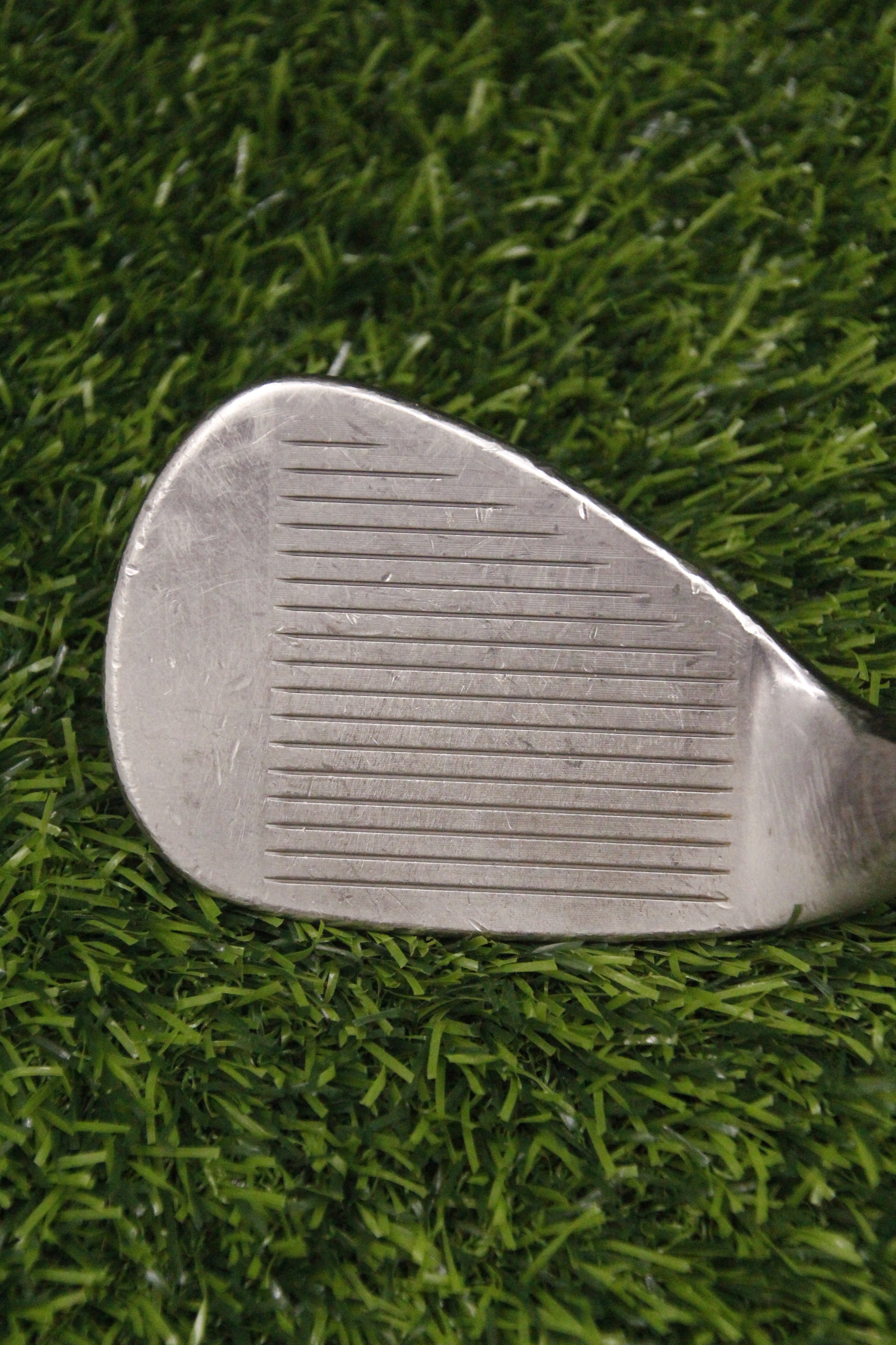 Titleist Vokey SM9 Brushed Steel 54° SW Wedge Flex 35.75"
