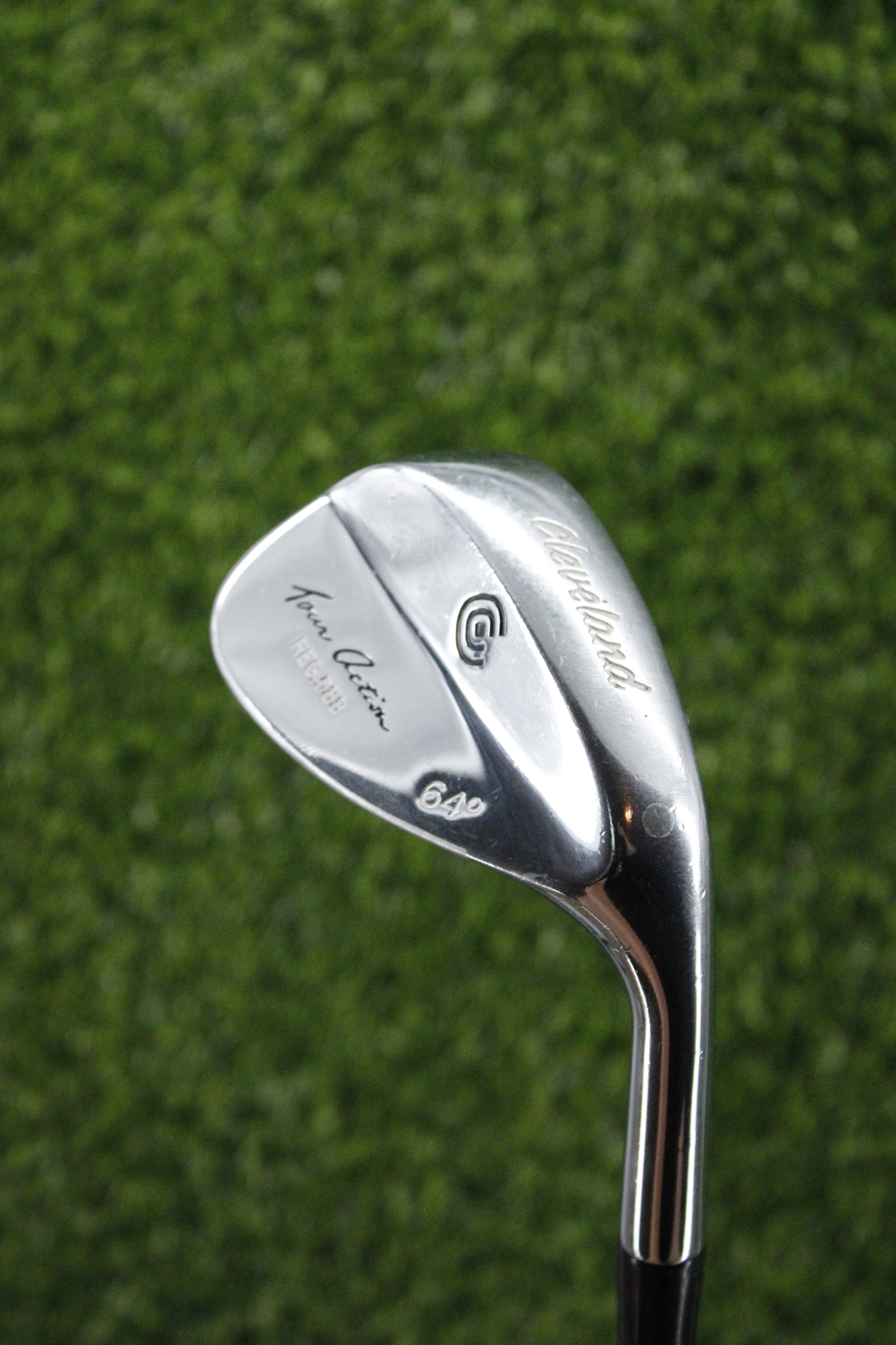 Cleveland 588 Chrome 64° LW Wedge Flex 34"