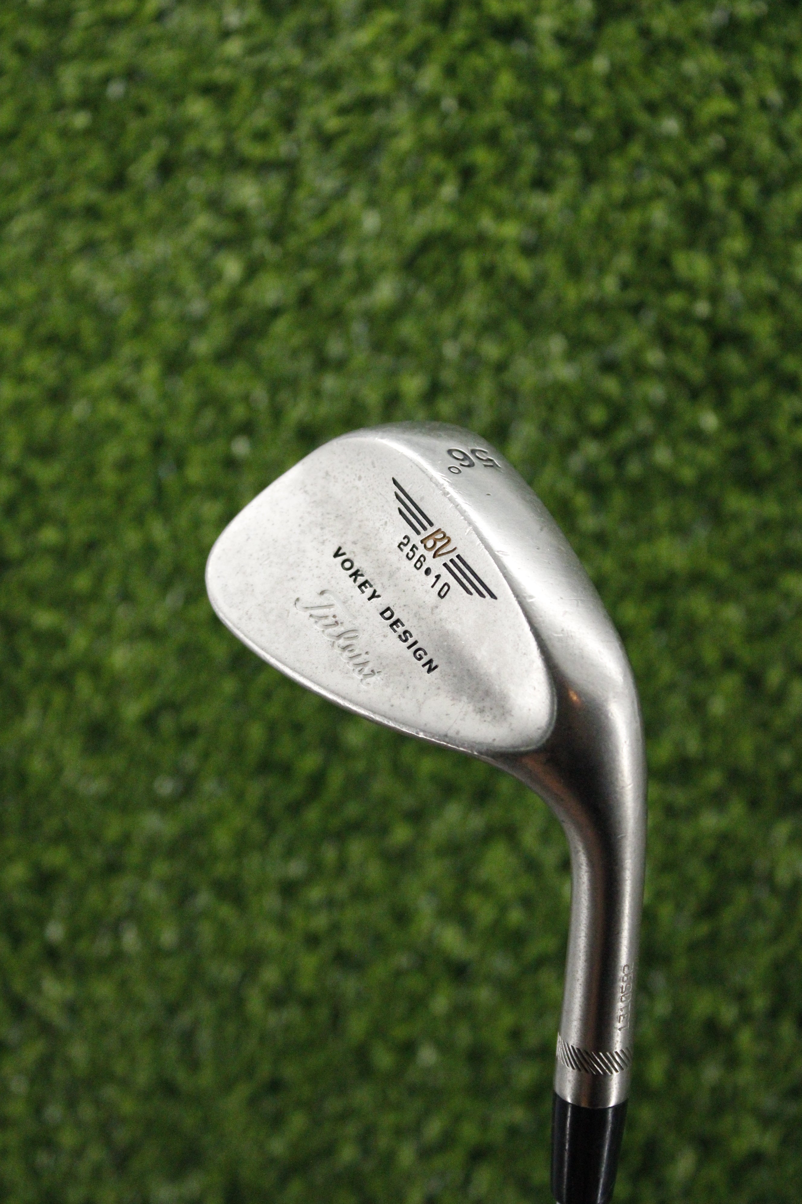 Titleist Vokey Chrome 200 56° SW Wedge Flex 34.75"