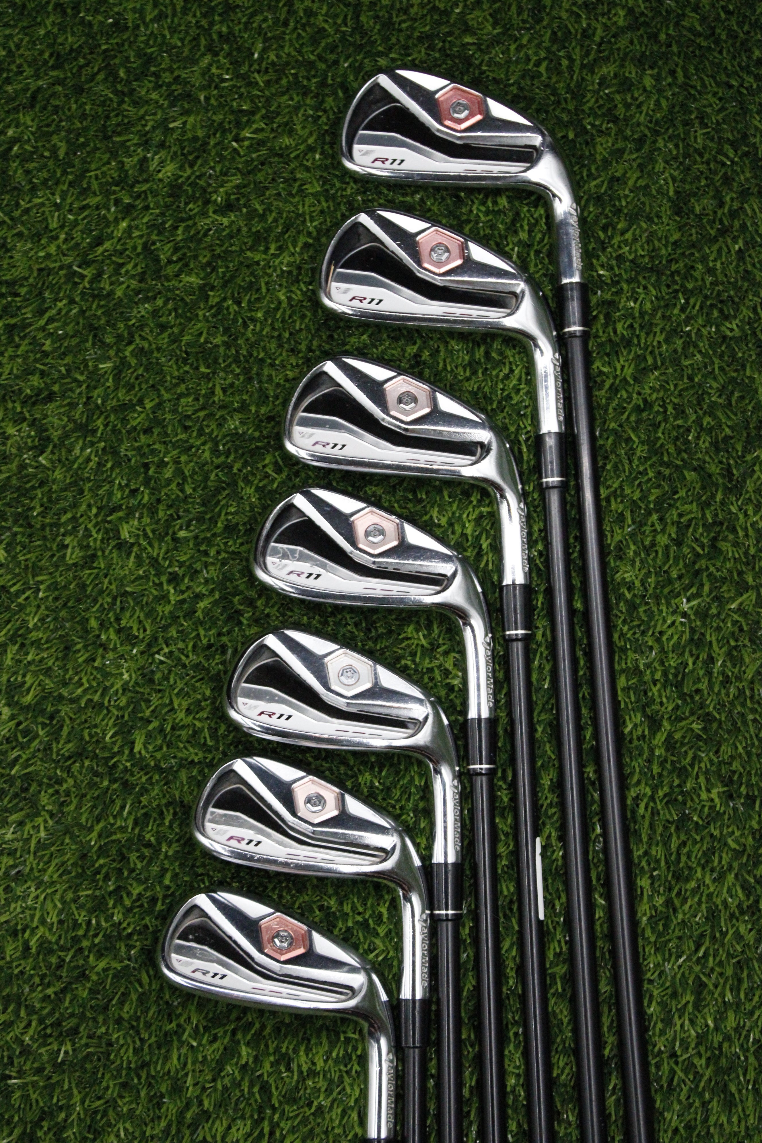 TaylorMade R11 Iron Set 5-PW AW R Flex +0.5"